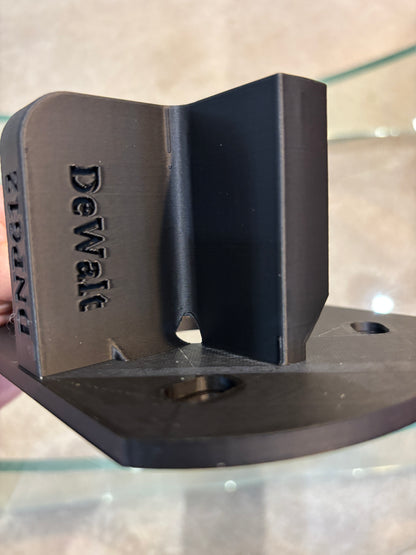 Dewalt DCW600 DWP611 Edge banding attachment in combination with the DNP612 Plunge Base Type 1