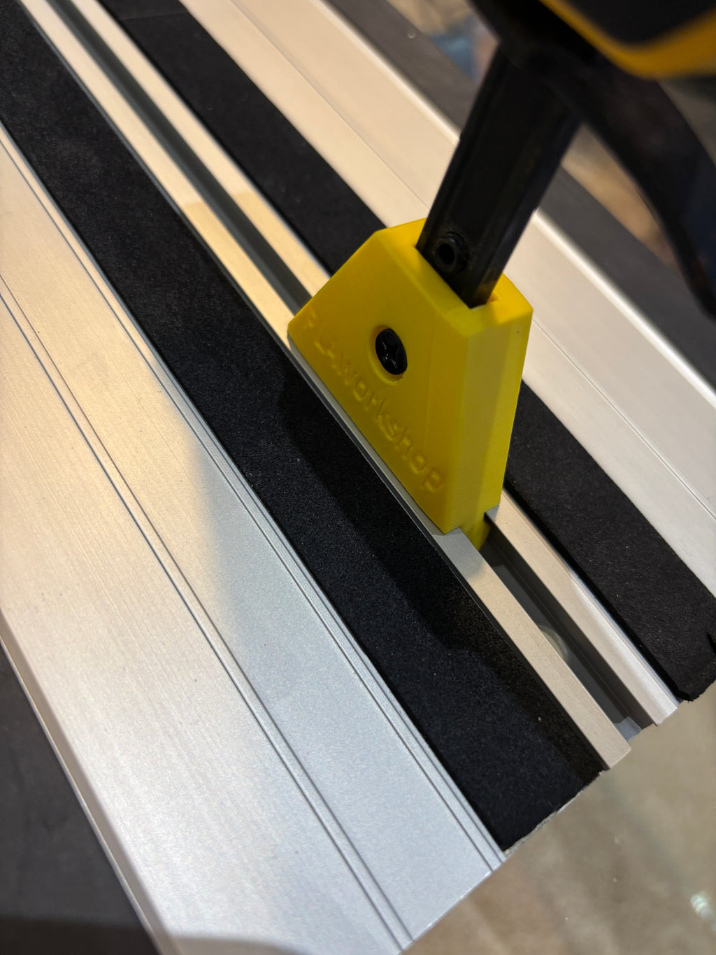 DeWalt track Saw guide rail clamp feet adaptor (PK 2) - For Dewalt Quick Grip Clamp