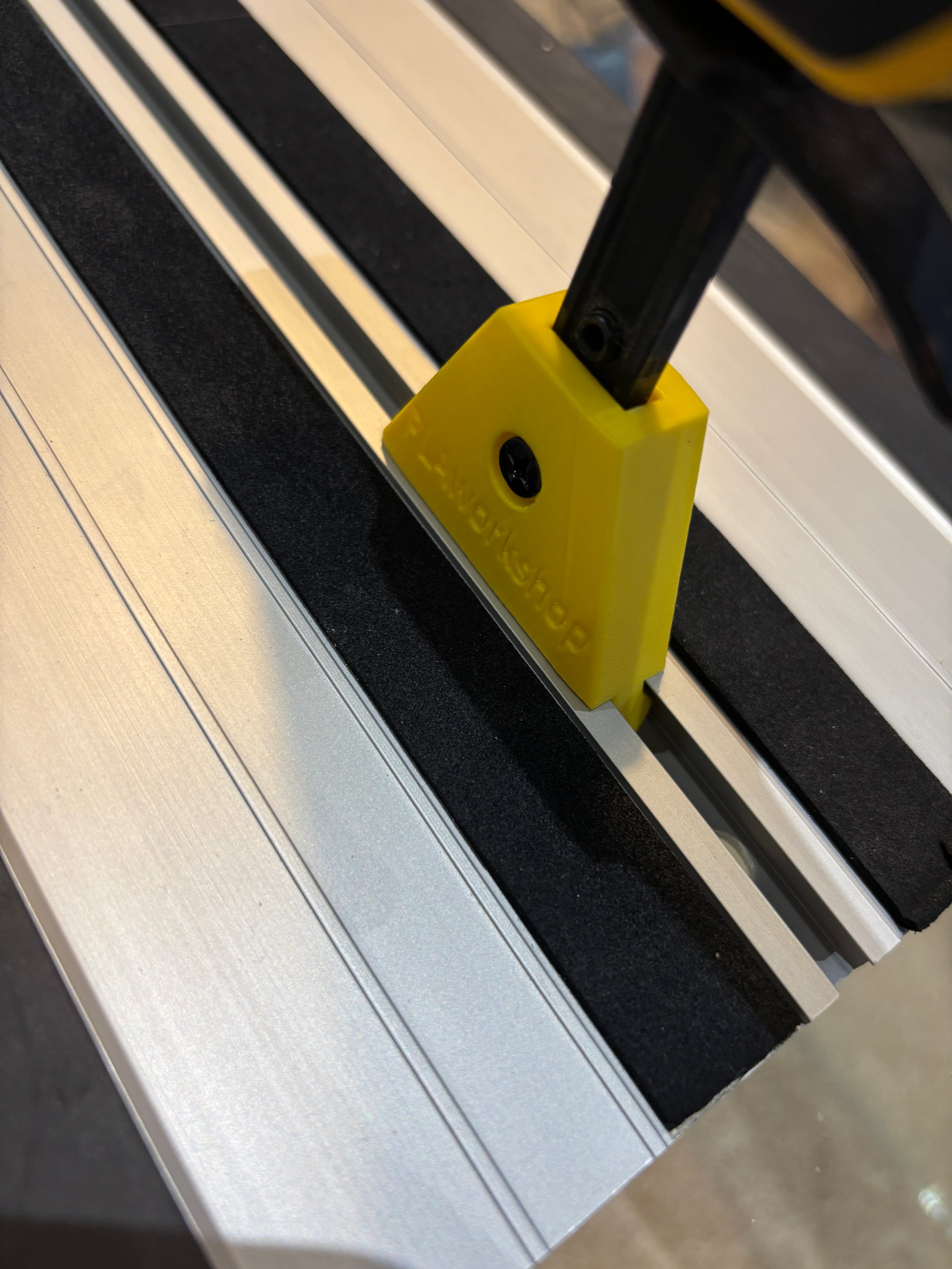 DeWalt track Saw guide rail clamp feet adaptor (PK 2) - For Dewalt Quick Grip Clamp