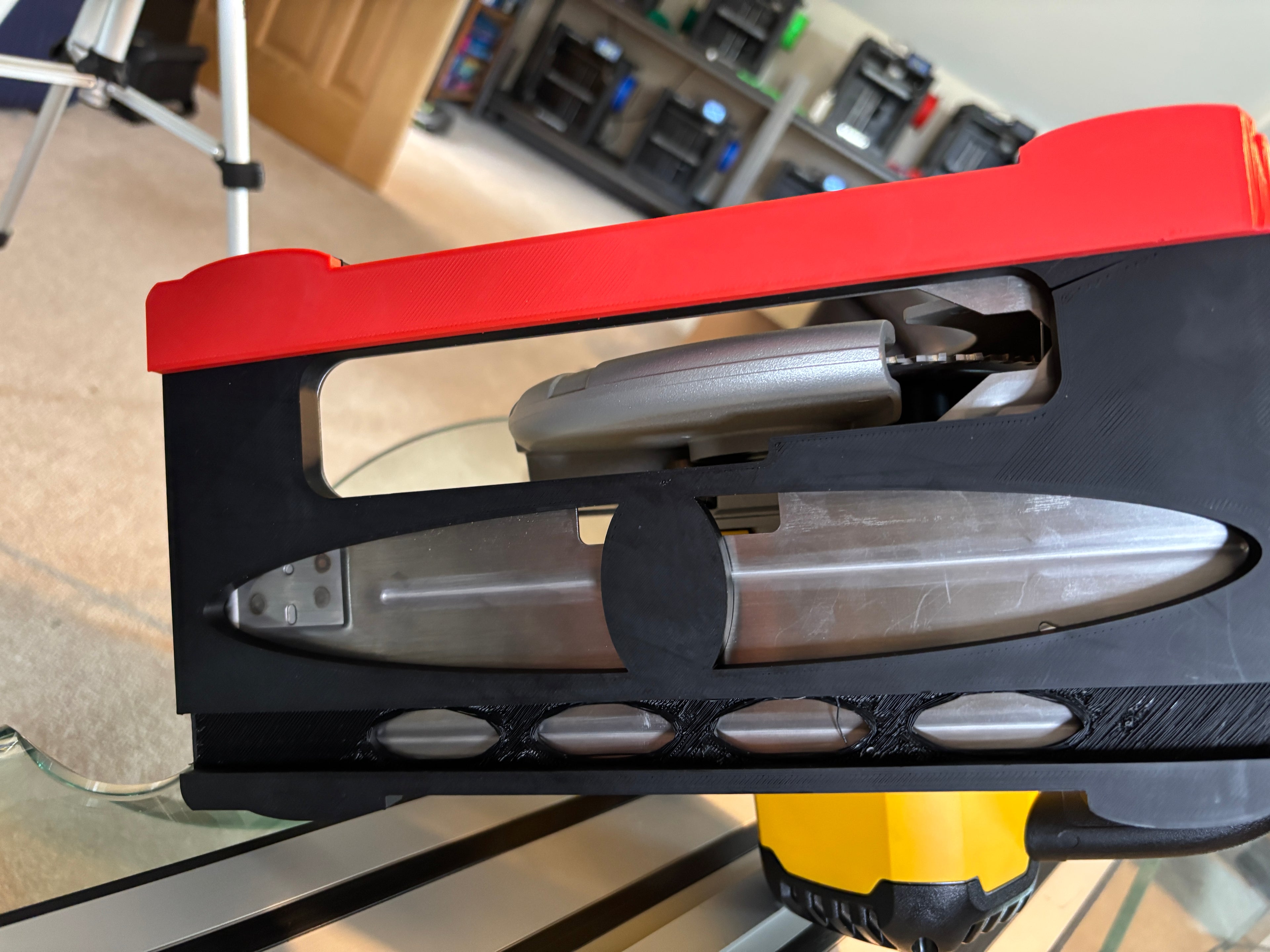 Dewalt DCS383 Metal Saw Adaptor base / Skid plate for Circular Saw to fit Dewalt Guide rail