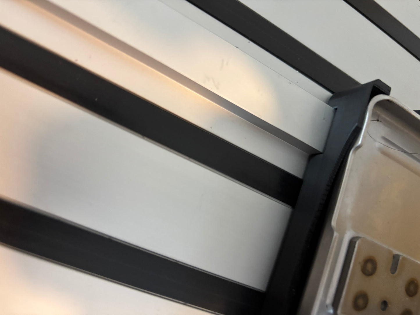 Dewalt DCS383 Metal Saw Adaptor base / Skid plate for Circular Saw to fit Dewalt Guide rail