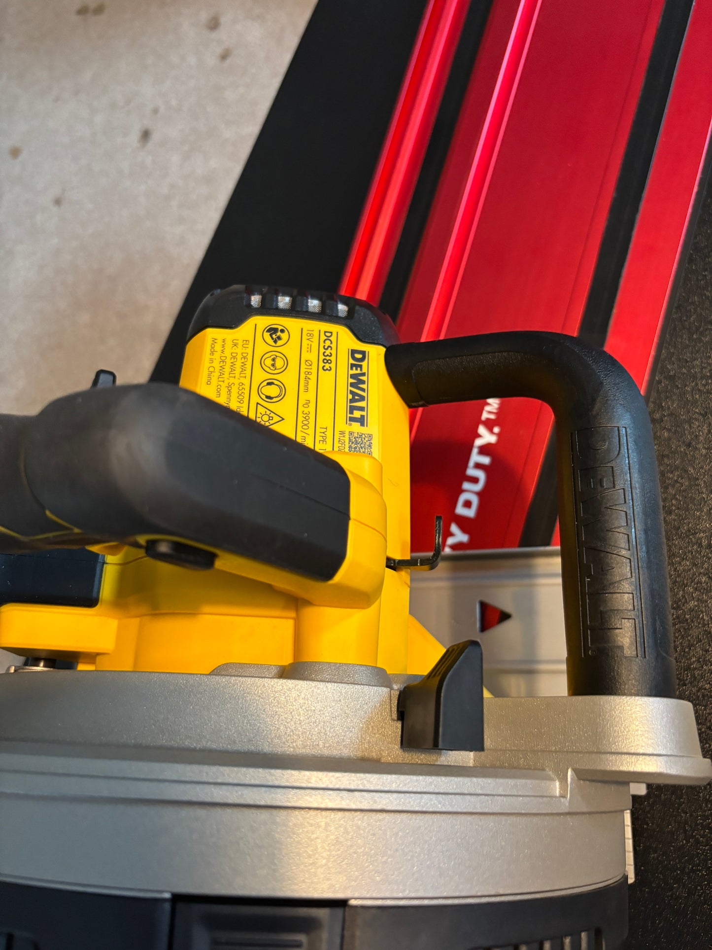 Dewalt DCS383 Metal Saw Adaptor base / Skid plate for Circular Saw to fit Milwaukee Guide rail