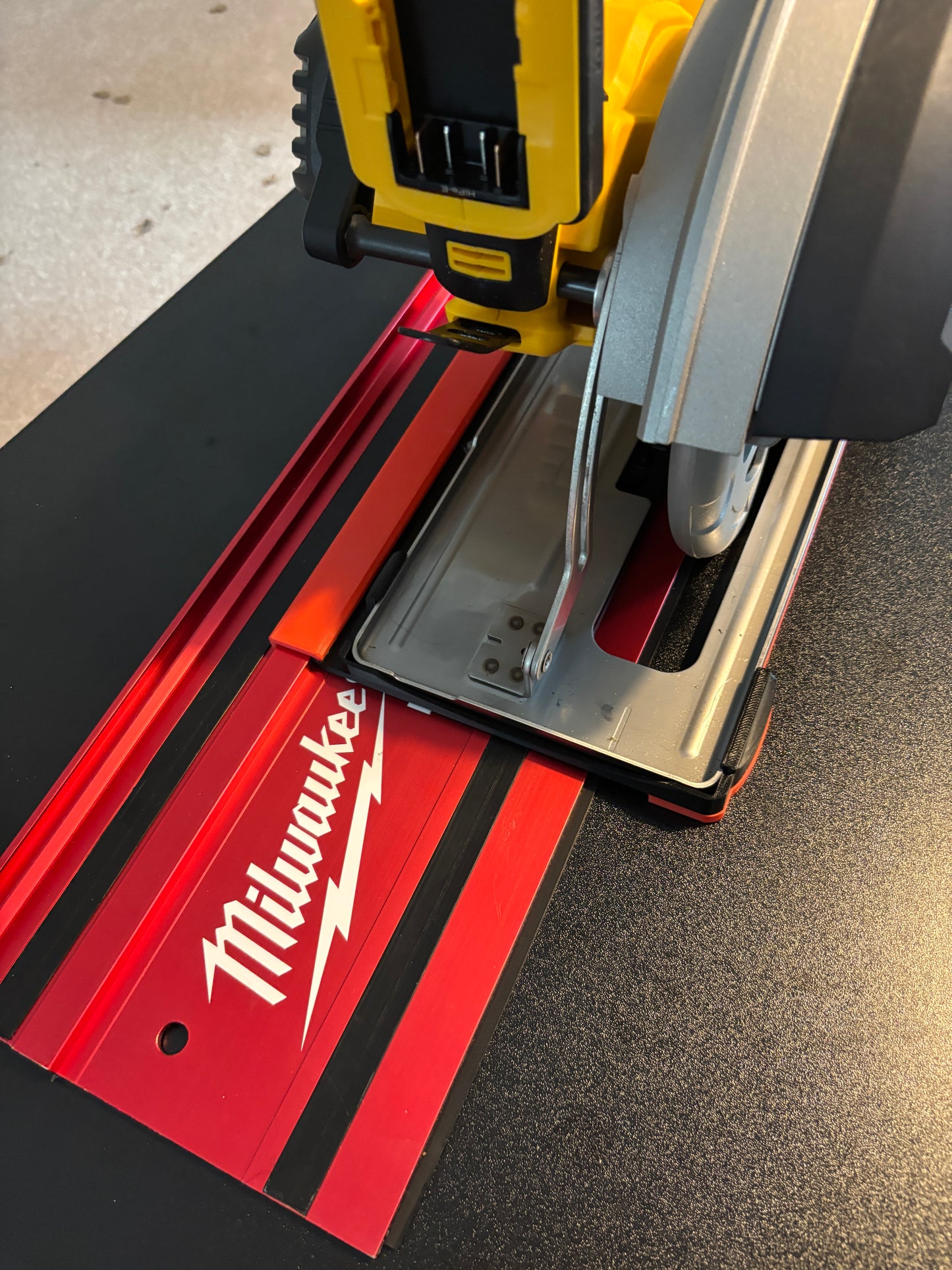 Dewalt DCS383 Metal Saw Adaptor base / Skid plate for Circular Saw to fit Milwaukee Guide rail