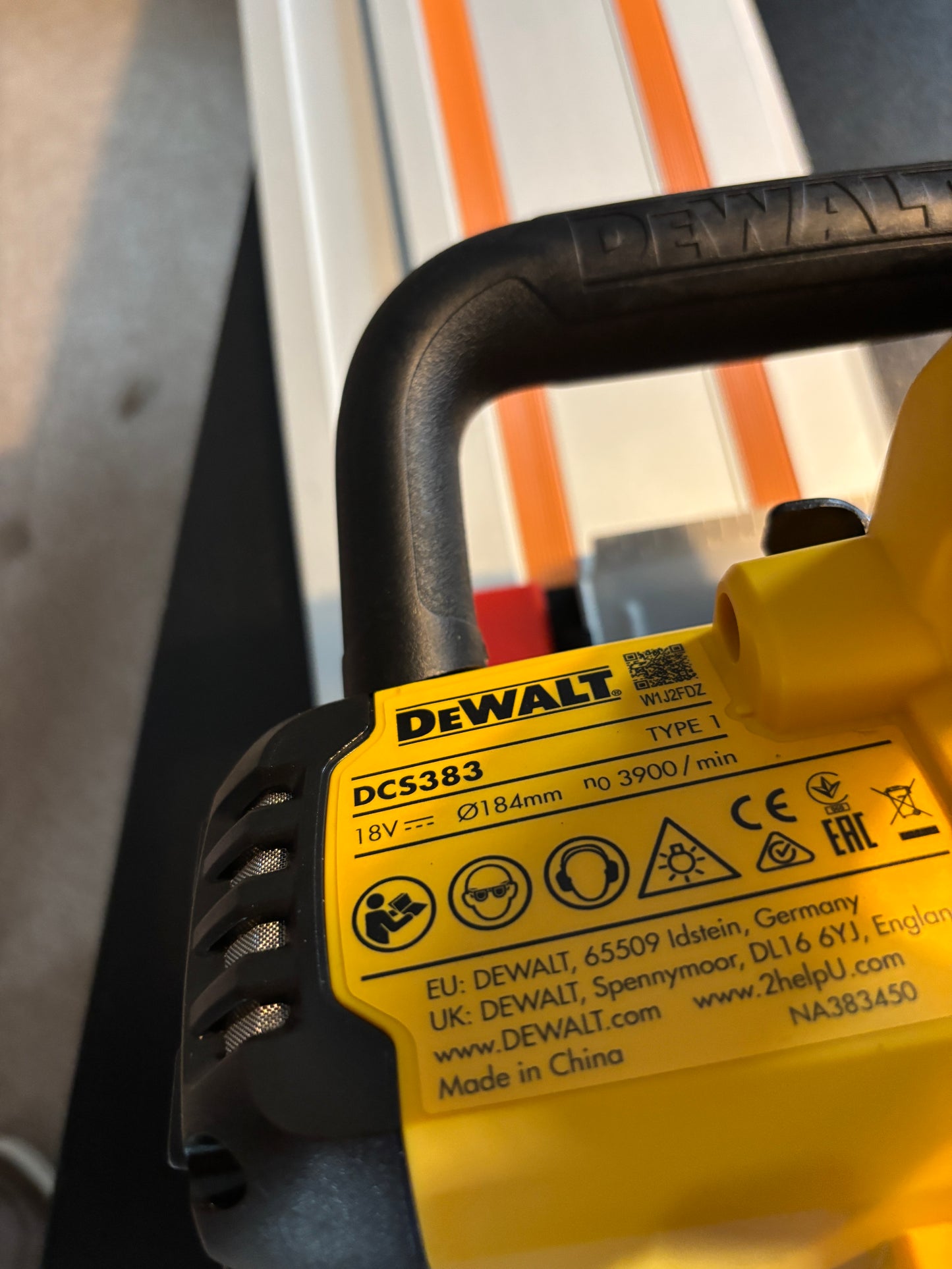 Dewalt DCS383 Metal Saw Adaptor base / Skid plate for Circular Saw to fit Evolution Guide rail