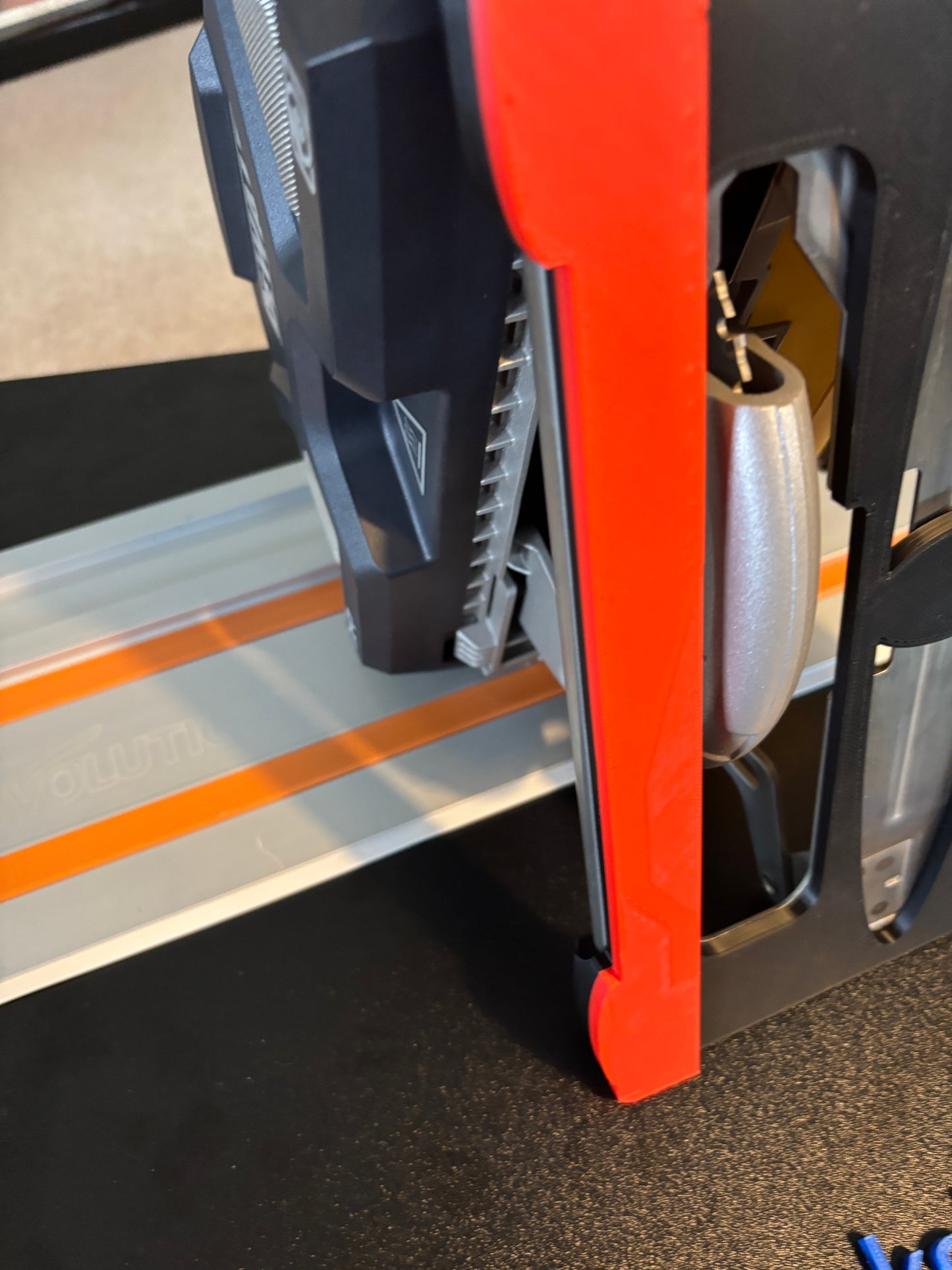 Dewalt DCS383 Metal Saw Adaptor base / Skid plate for Circular Saw to fit Evolution Guide rail