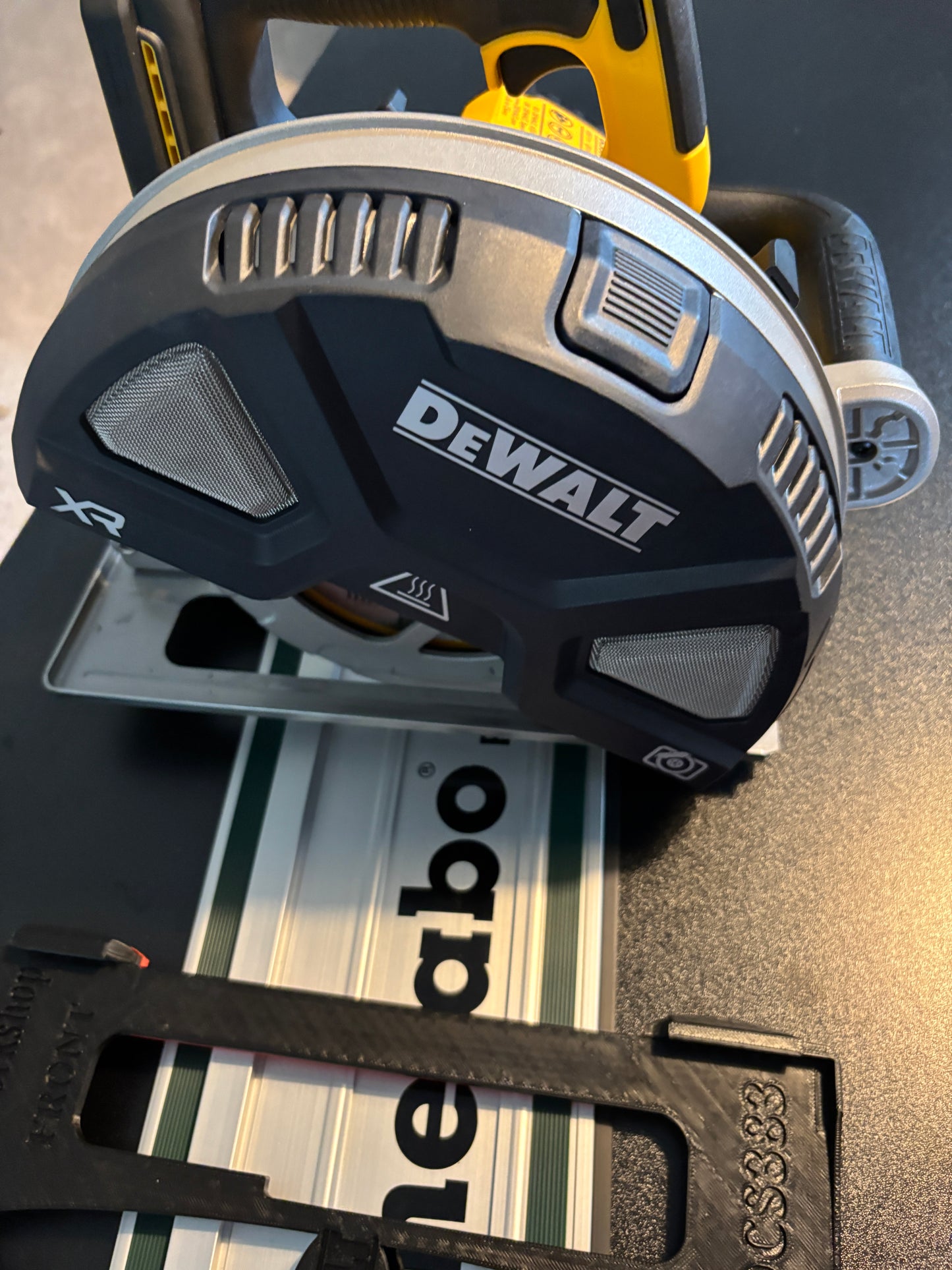 Dewalt DCS383 Metal Saw Adaptor base / Skid plate for Circular Saw to fit Metabo Guide rail