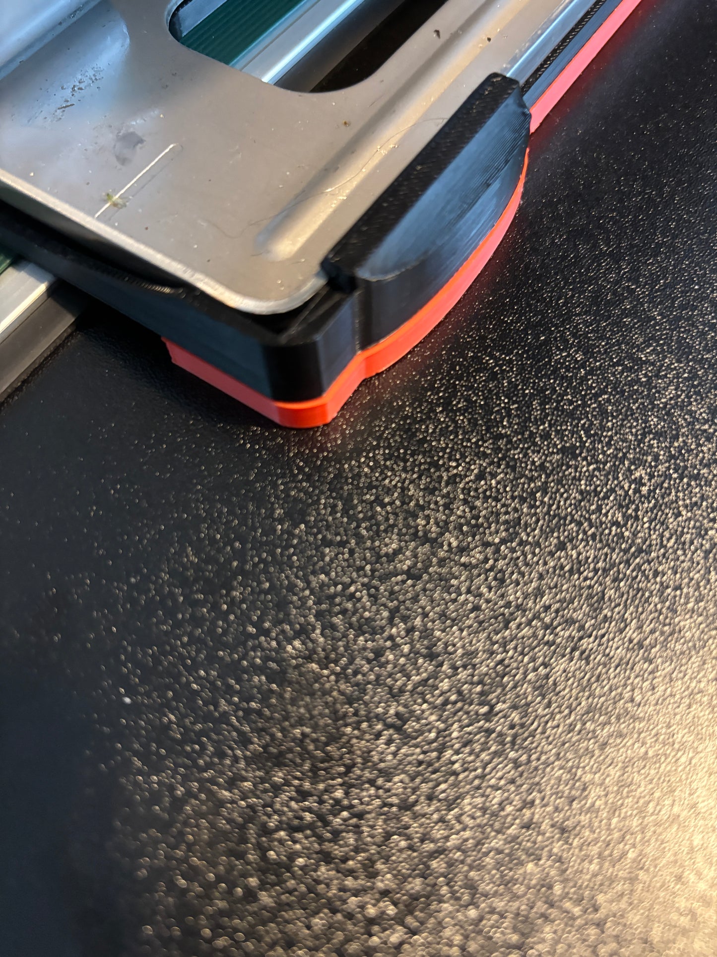 Dewalt DCS383 Metal Saw Adaptor base / Skid plate for Circular Saw to fit Metabo Guide rail