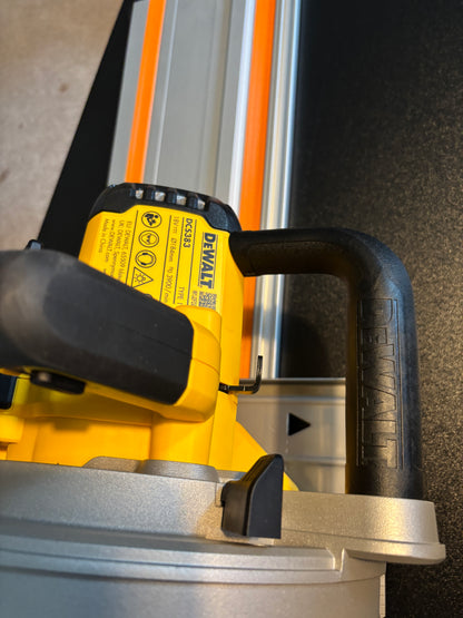 Dewalt DCS383 Metal Saw Adaptor base / Skid plate for Circular Saw to fit Triton Guide rail