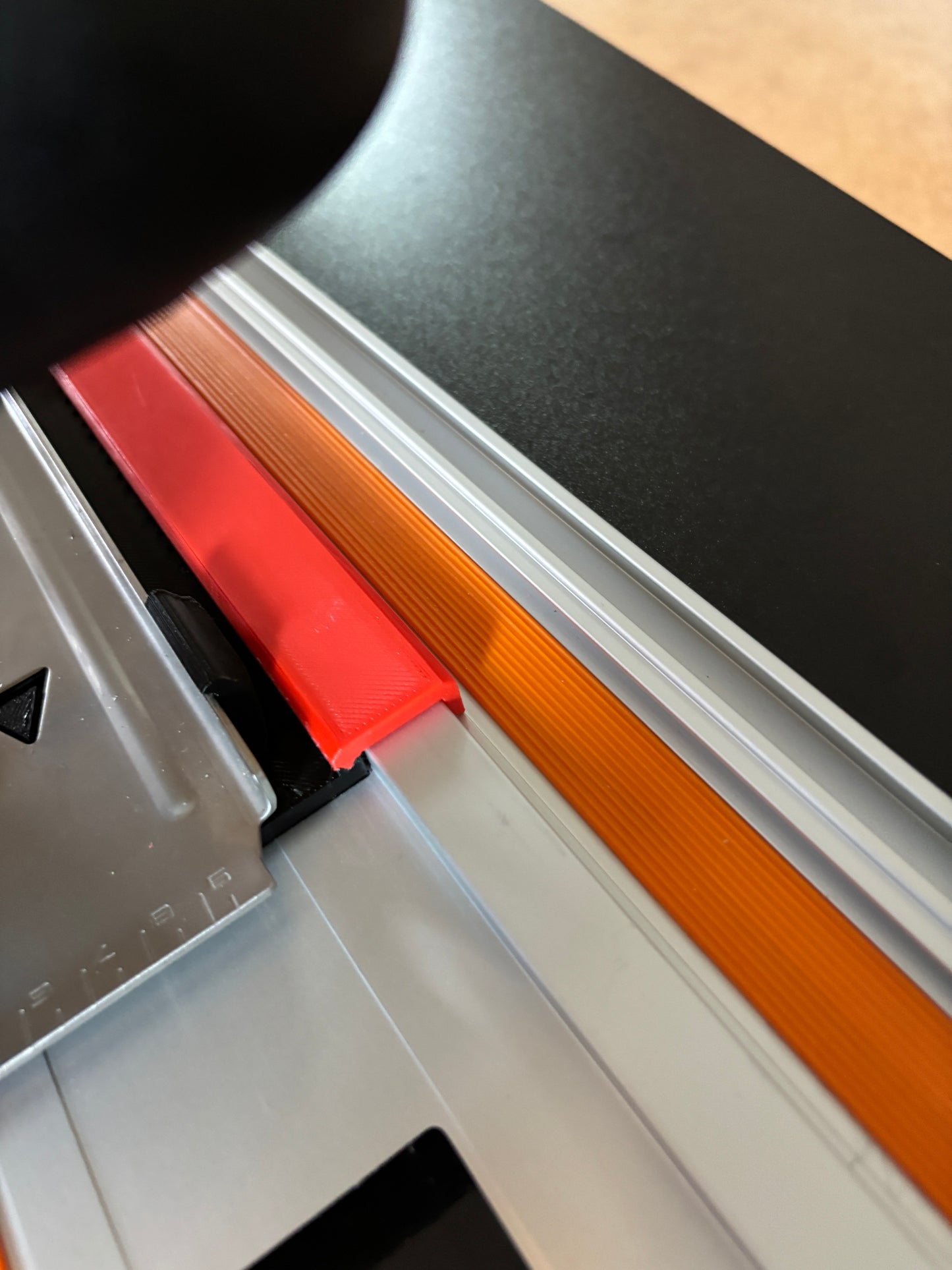 Dewalt DCS383 Metal Saw Adaptor base / Skid plate for Circular Saw to fit Triton Guide rail