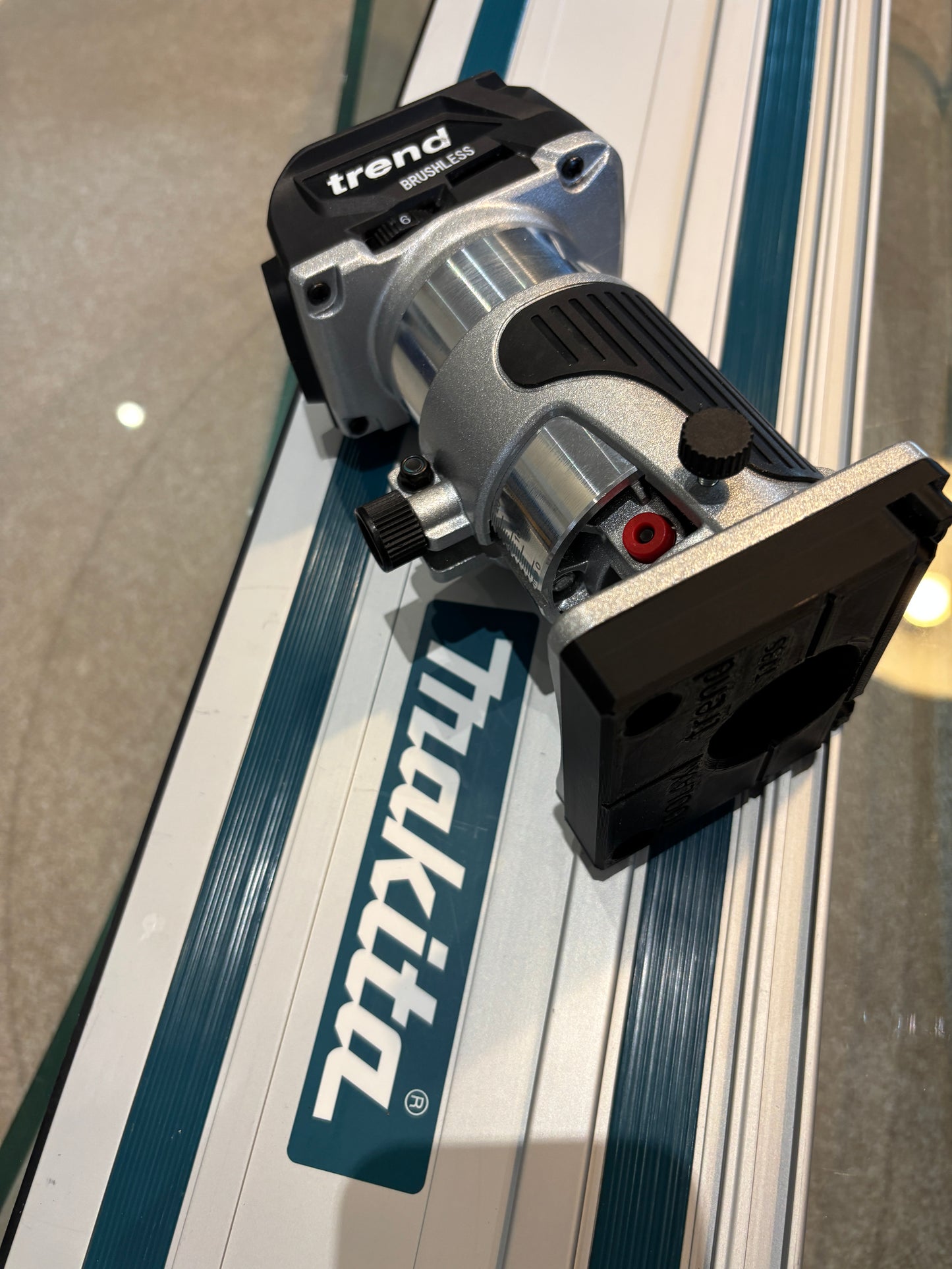 Trend T18S / R 14B Trim Router Guide Rail Adapter to Makita Track / Guide Rail