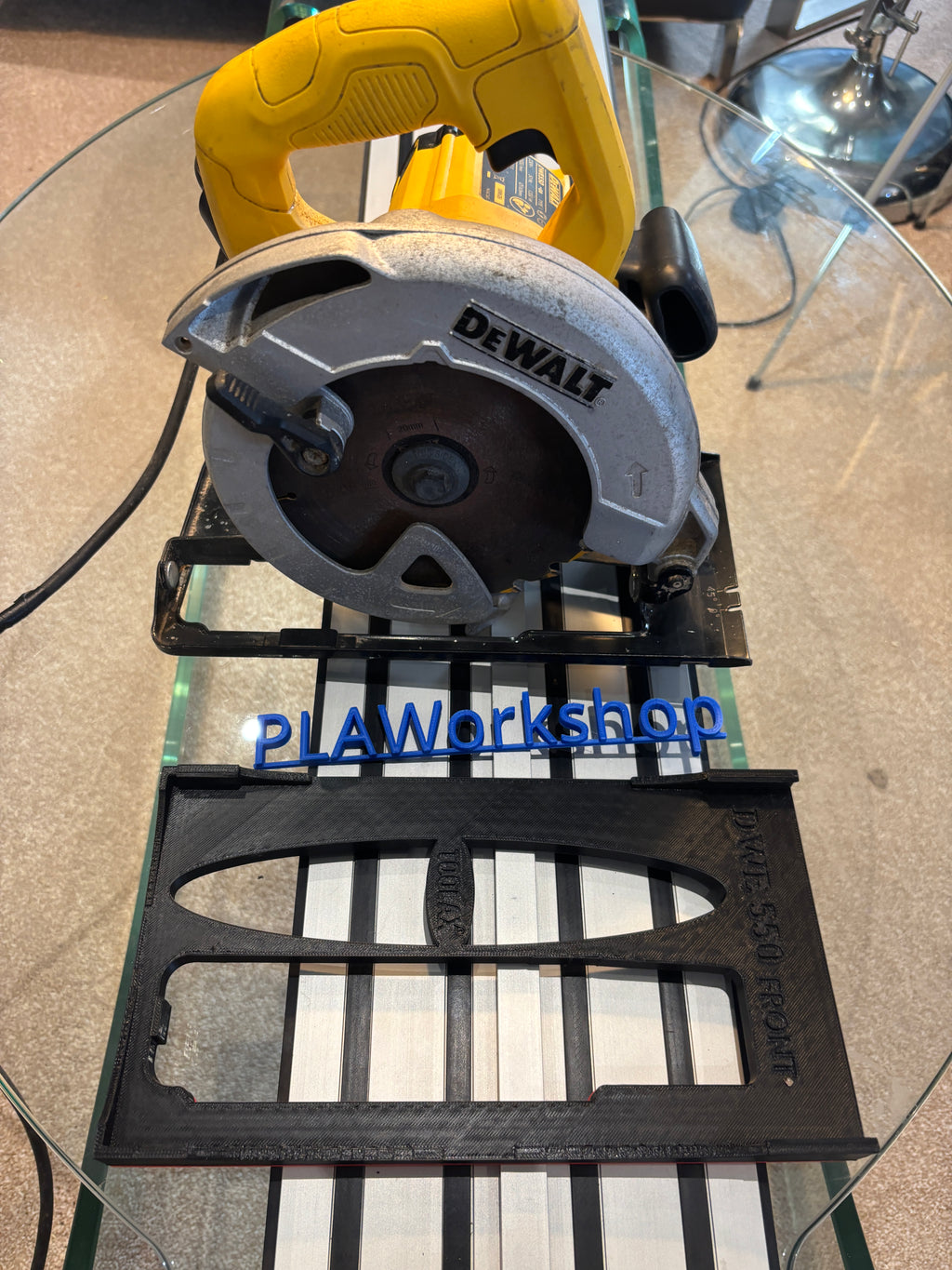 Dewalt DWE550 Adaptor base / Skid plate for Circular Saw to fit Dewalt Guide rail