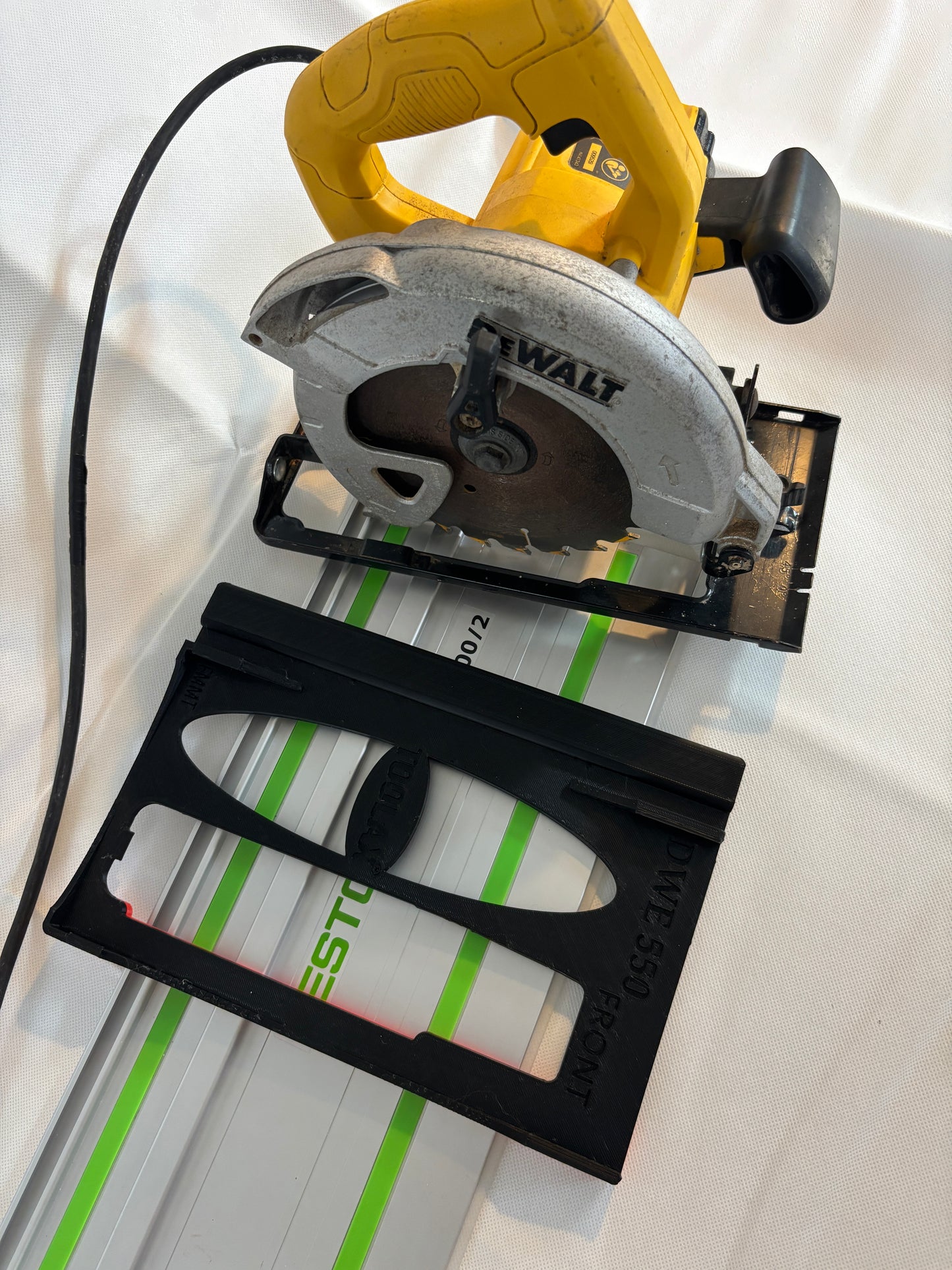 Dewalt DWE550 Adaptor base / Skid plate for Circular Saw to fit Festool Guide rail