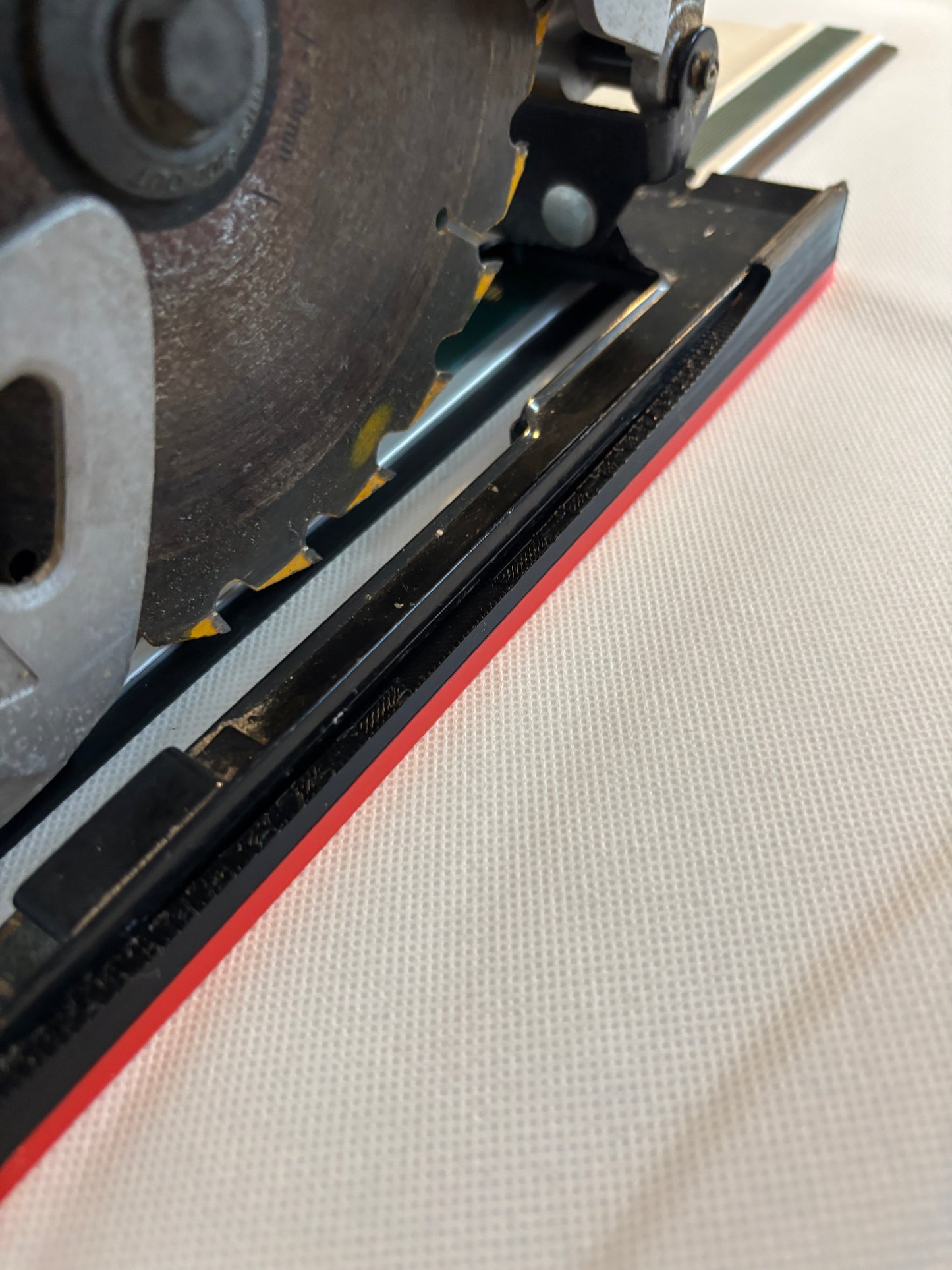 Dewalt DWE550 Adaptor base / Skid plate for Circular Saw to fit Metabo Guide rail