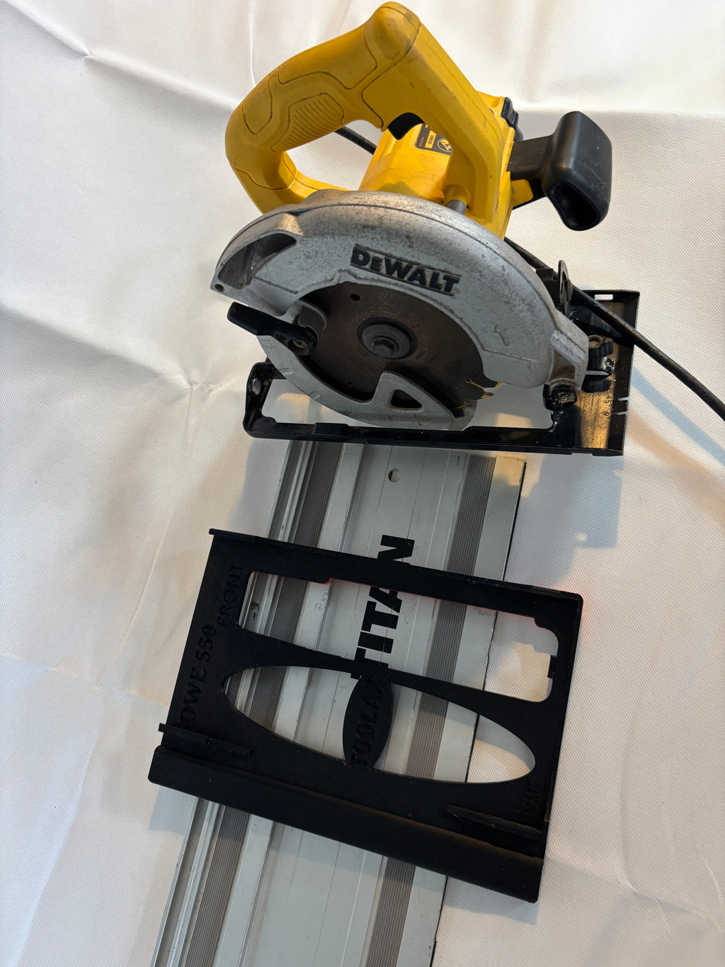 TOOLAX Adaptor base / Skid plate for Circular Saw to fit Titan Guide rail