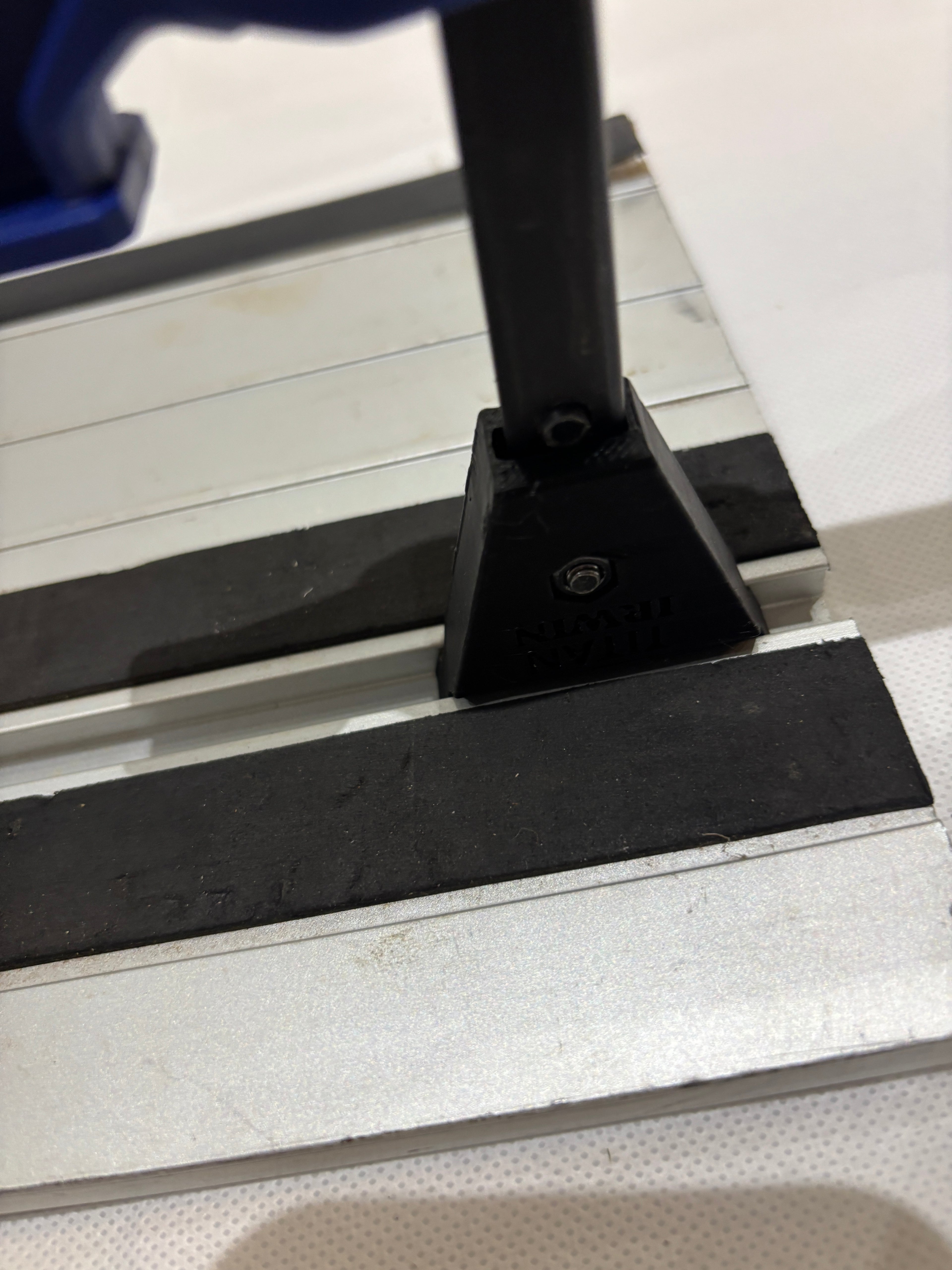 TOOLAX Quick Grip Clamp Adaptor to fit Titan Guide Rail with Riser block