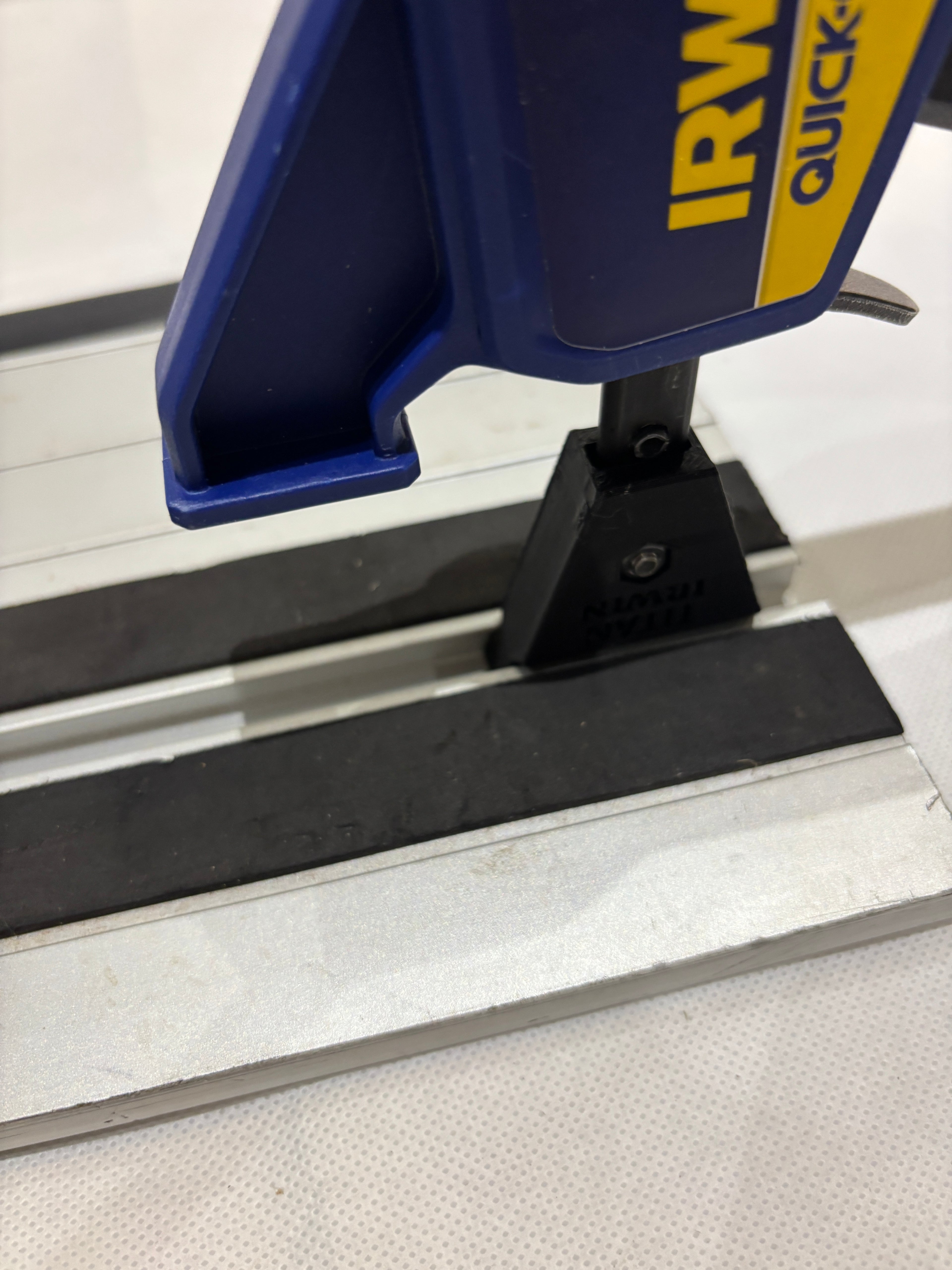 TOOLAX Quick Grip Clamp Adaptor to fit Titan Guide Rail with Riser block