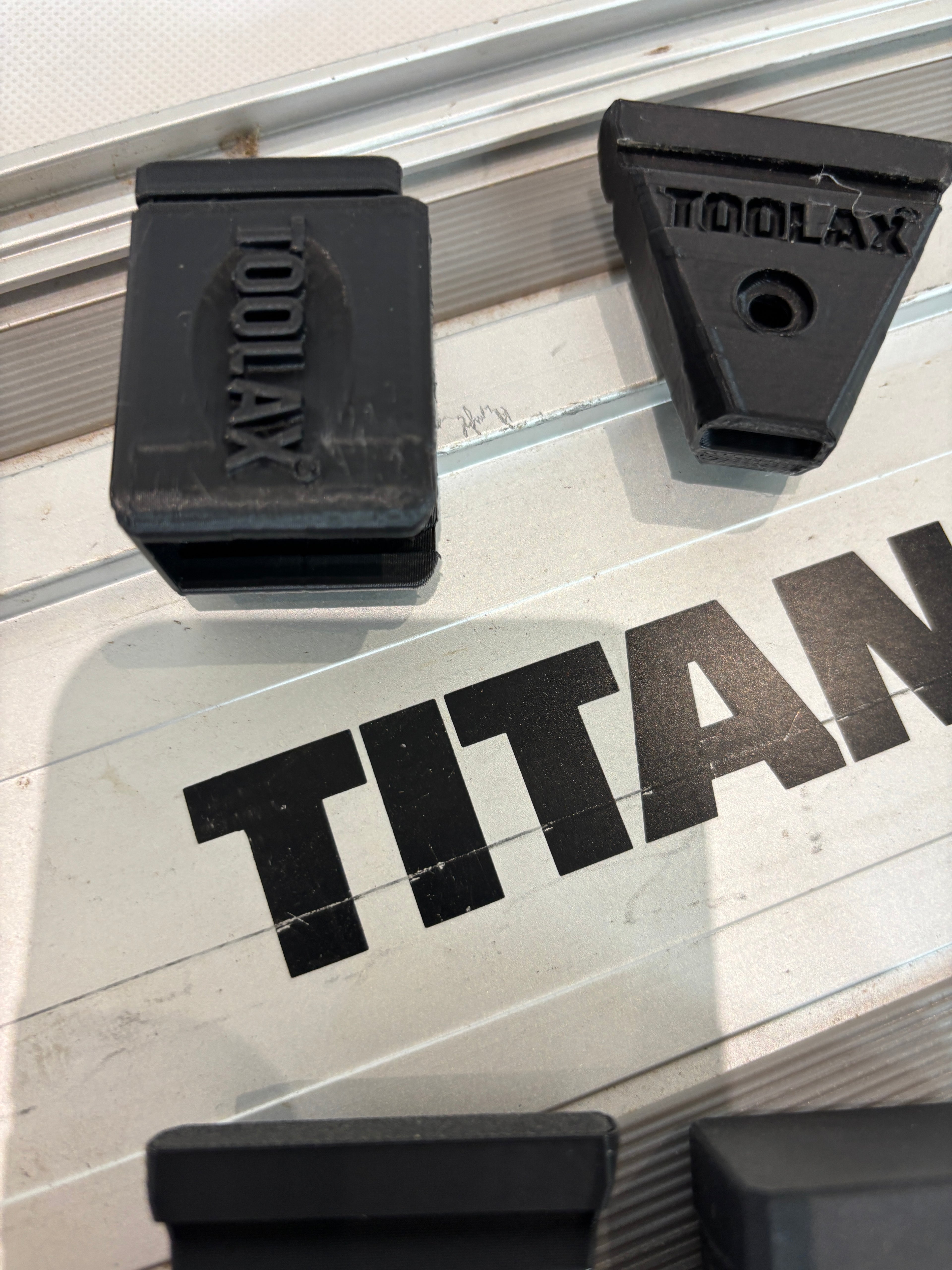 Pair of TOOLAX Quick Grip Clamp Adaptor to fit Titan Guide Rail with Riser block