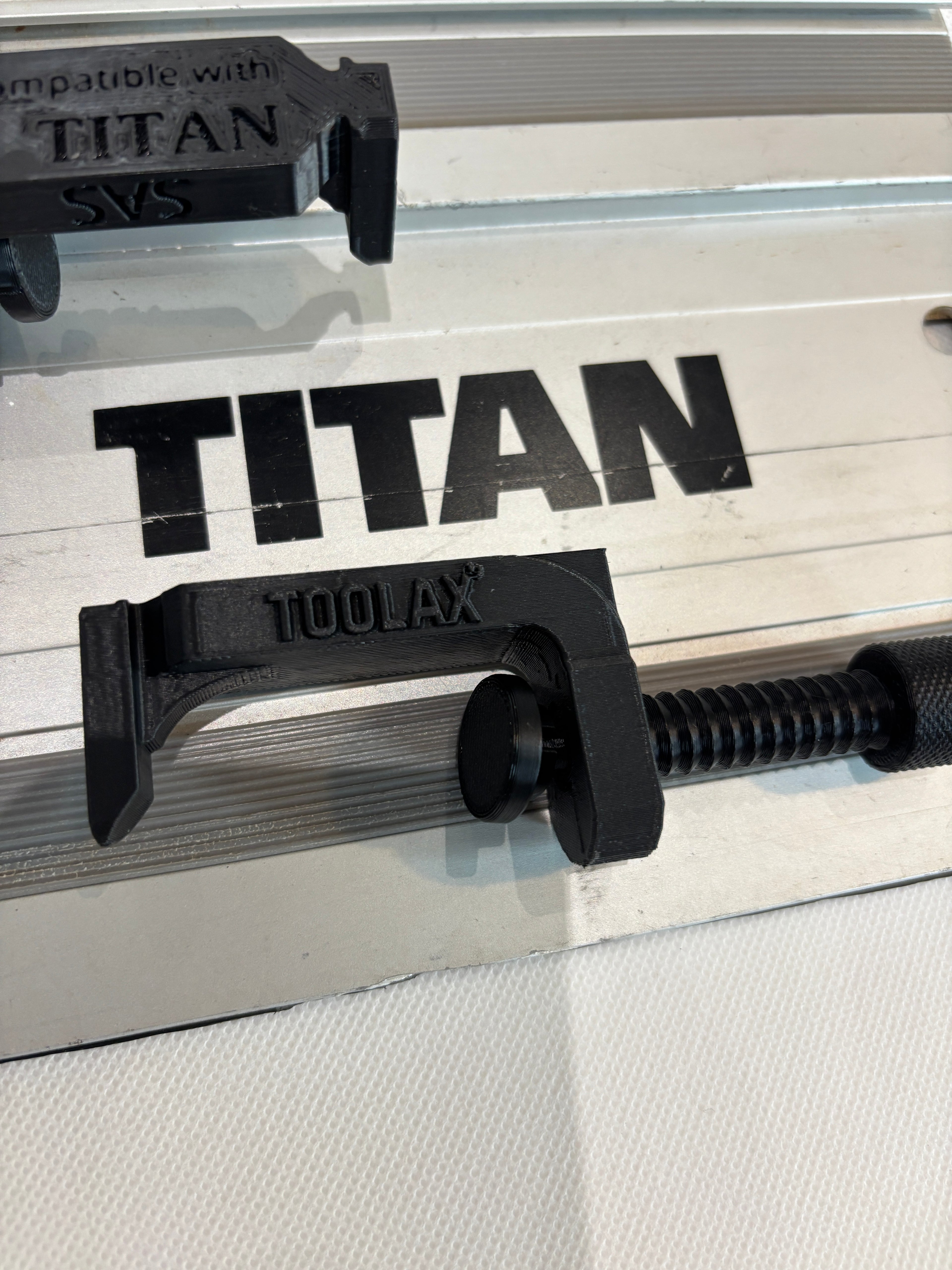 TOOLAX All In One Clamp G-Style - compatible with  Titan track saw guide rail