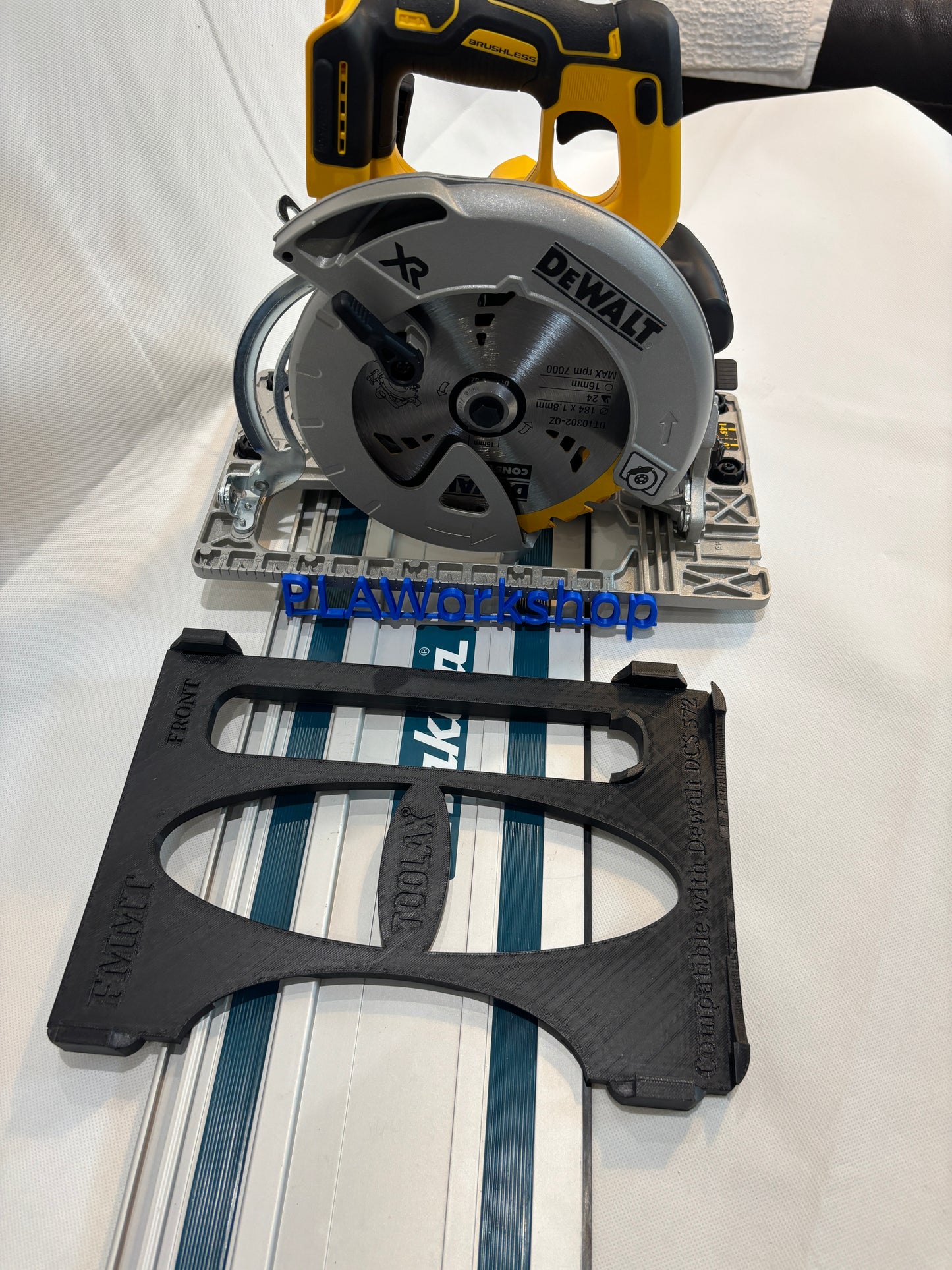 Dewalt DCS572 Adaptor base / Skid plate / Shoe for Circular Saw compatible with Makita Guide rail