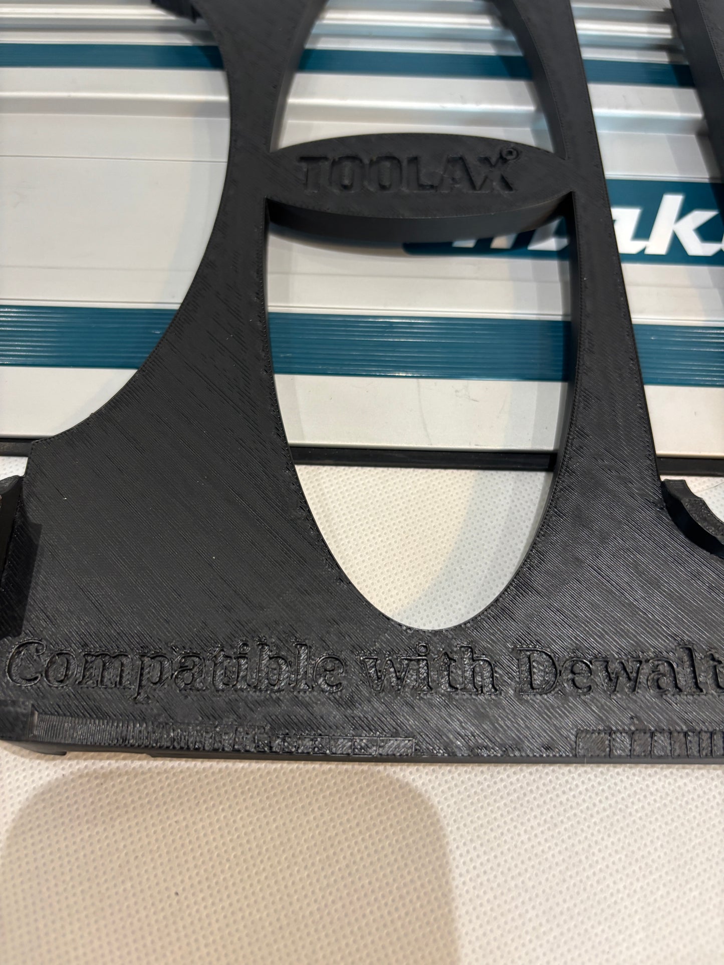 Dewalt DCS572 Adaptor base / Skid plate / Shoe for Circular Saw compatible with Makita Guide rail