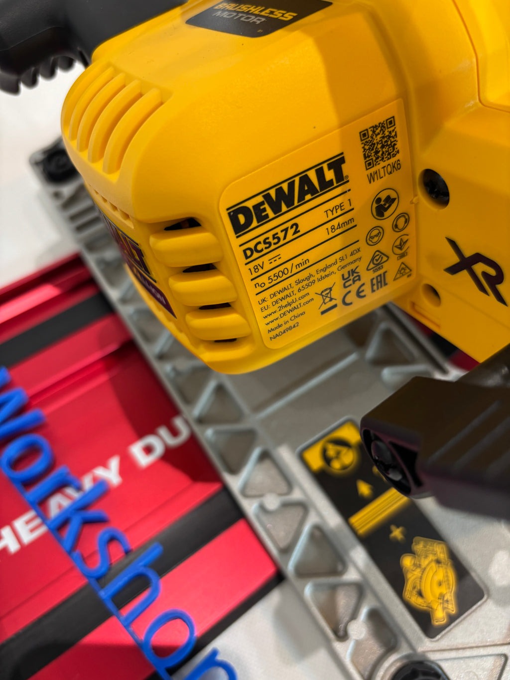Dewalt DCS572 Adaptor base / Skid plate / Shoe for Circular Saw compatible with Milwaukee Guide rail