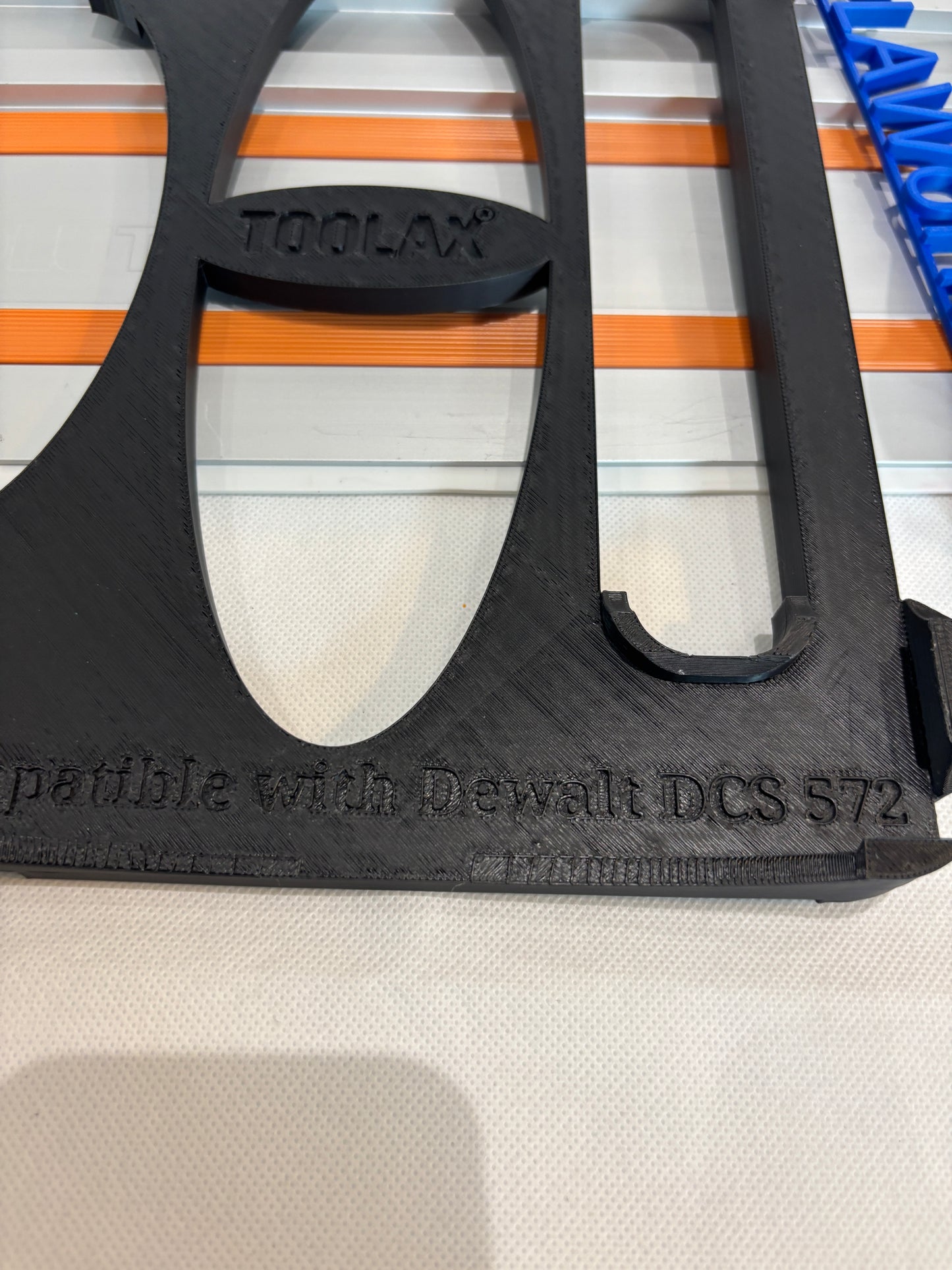 Dewalt DCS572 Adaptor base / Skid plate / Shoe for Circular Saw compatible with Evolution Guide rail