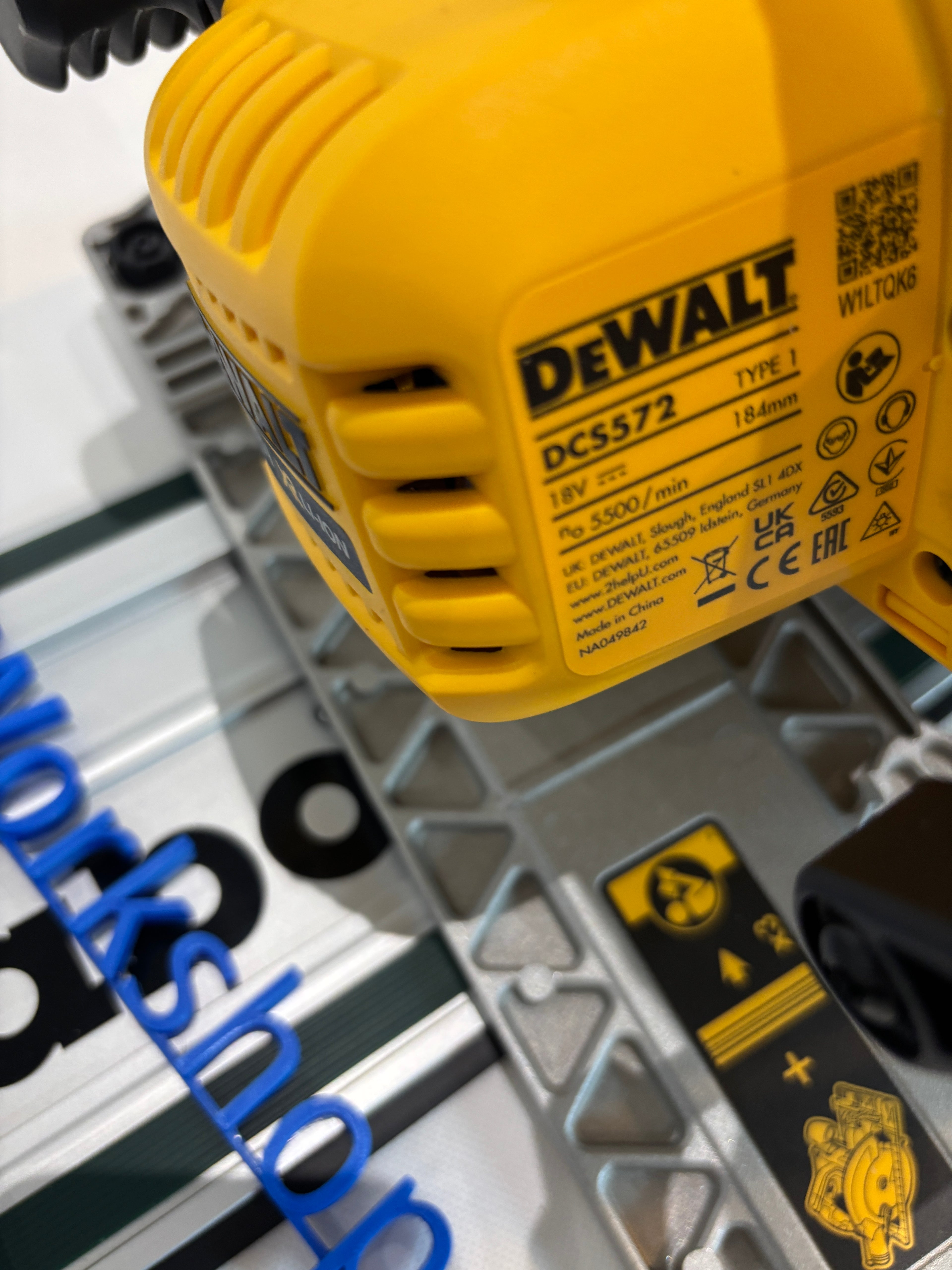Dewalt DCS572 Adaptor base / Skid plate / Shoe for Circular Saw compatible with Metabo Guide rail