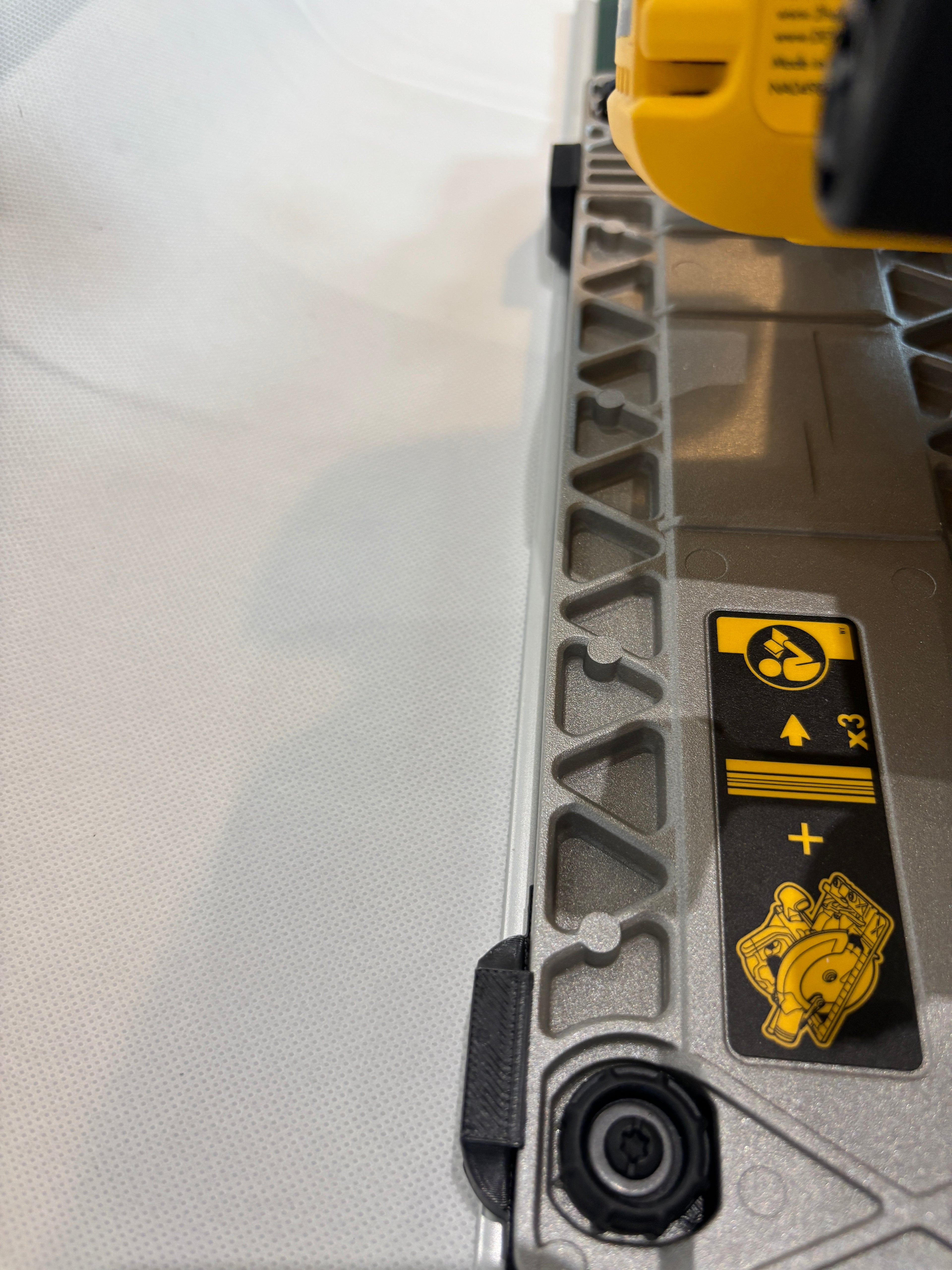 Dewalt DCS572 Adaptor base / Skid plate / Shoe for Circular Saw compatible with Metabo Guide rail