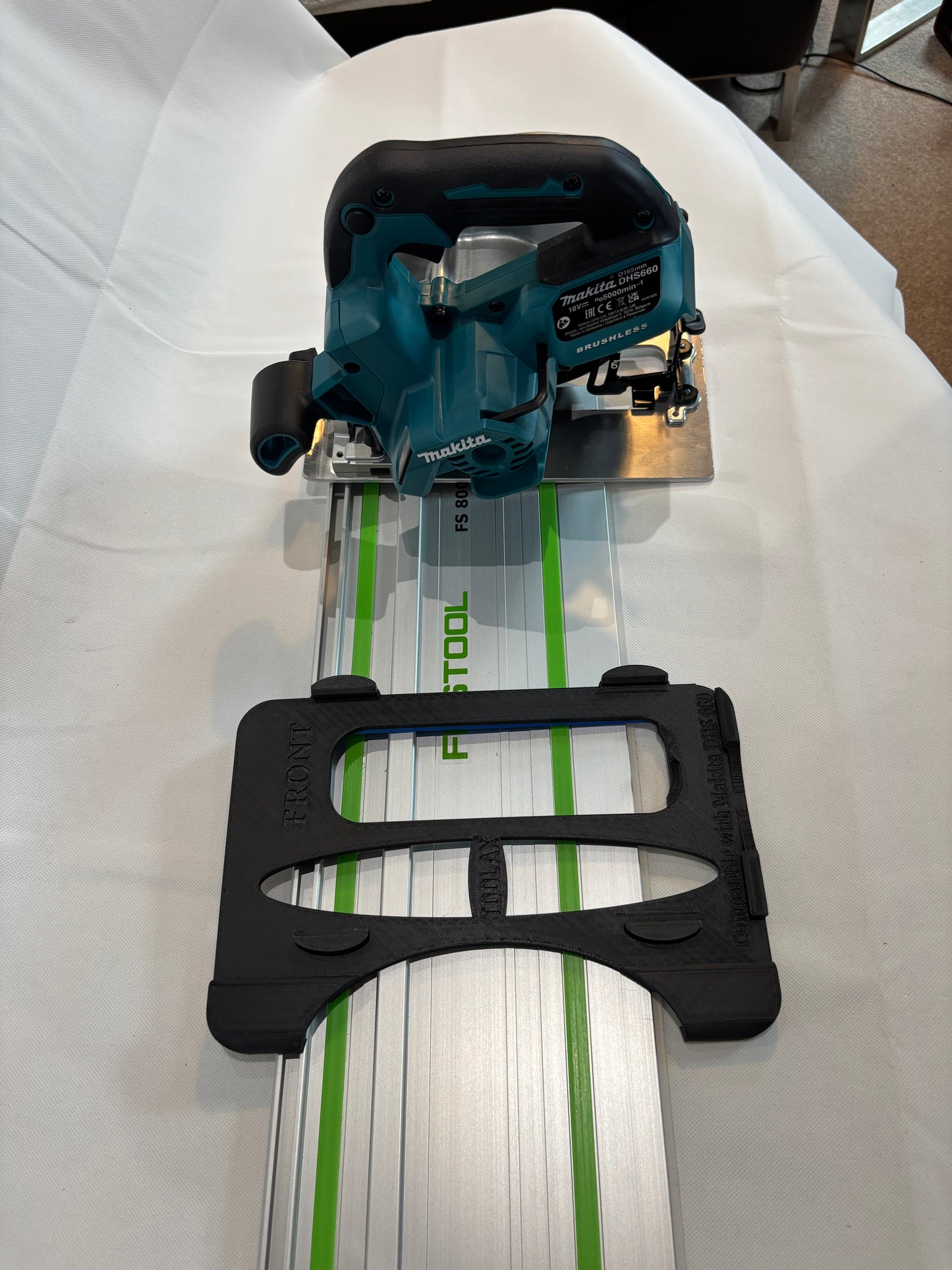 TOOLAX Adaptor Base / Skid plate, compatible with Makita DHS660 / XSH04 Circular saw to fit Festool Guide Rail