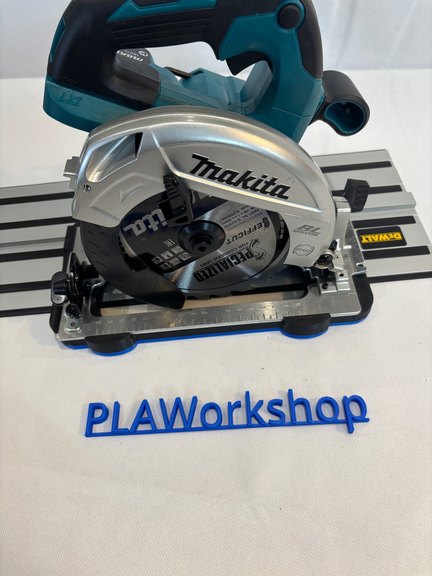 TOOLAX Adaptor Base / Skid plate, compatible with Makita DHS660 / XSH04 Circular saw to fit Dewalt Guide Rail