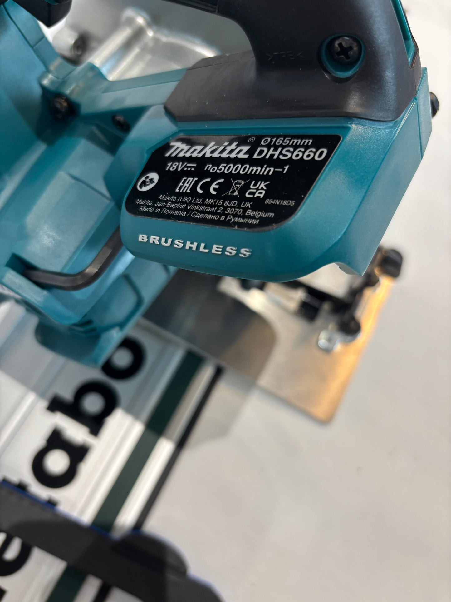 TOOLAX Adaptor Base / Skid plate, compatible with Makita DHS660 / XSH04 Circular saw to fit Metabo Guide Rail