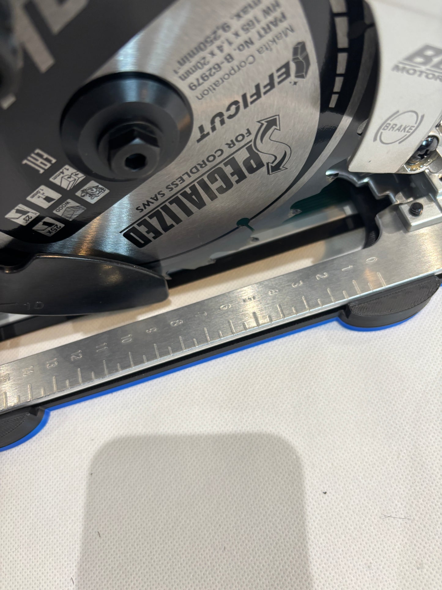 TOOLAX Adaptor Base / Skid plate, compatible with Makita DHS660 / XSH04 Circular saw to fit Metabo Guide Rail