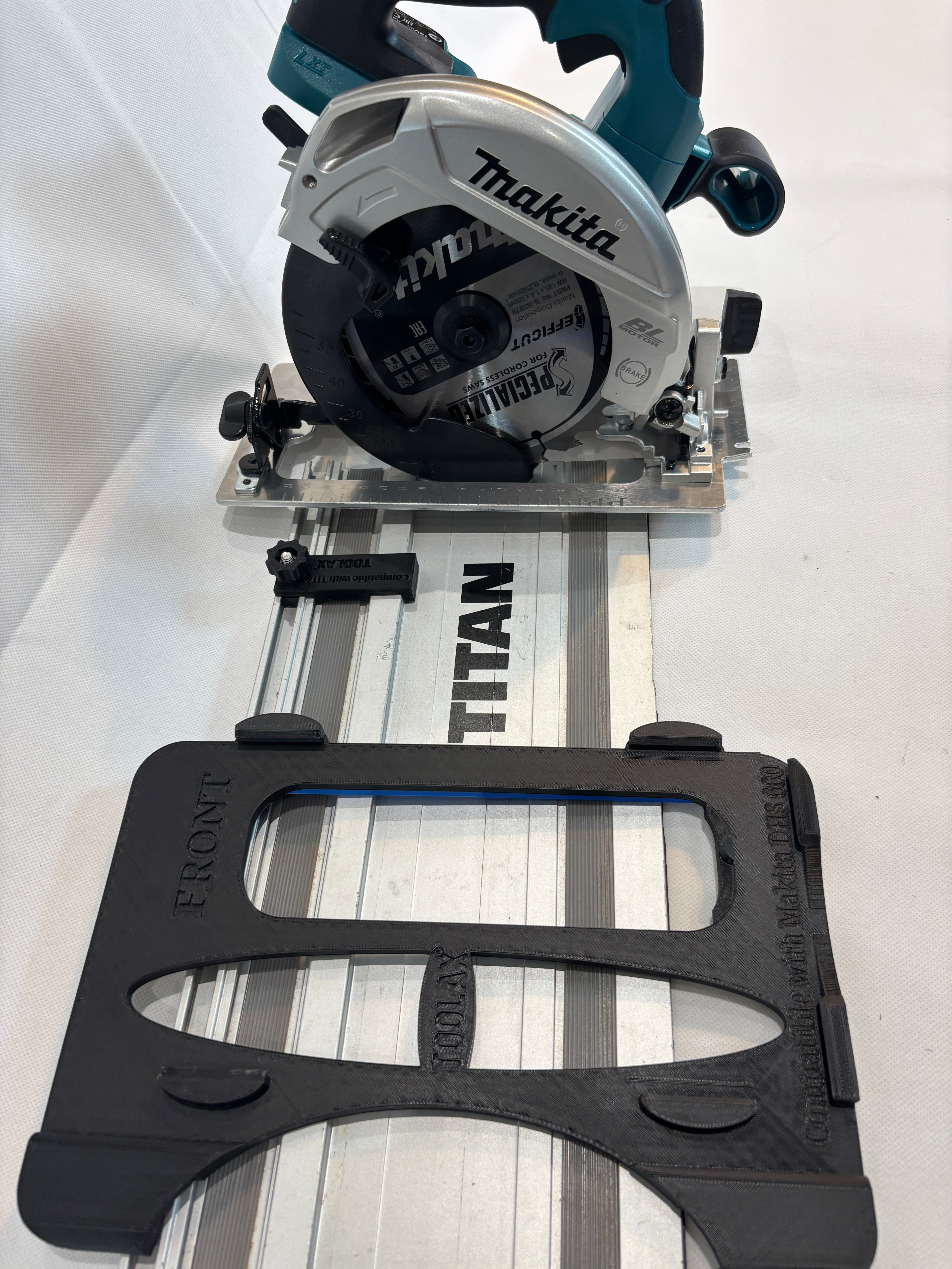 TOOLAX Adaptor Base / Skid plate compatible with Makita DHS660 / XSH04 Circular saw to fit Titan Guide Rail