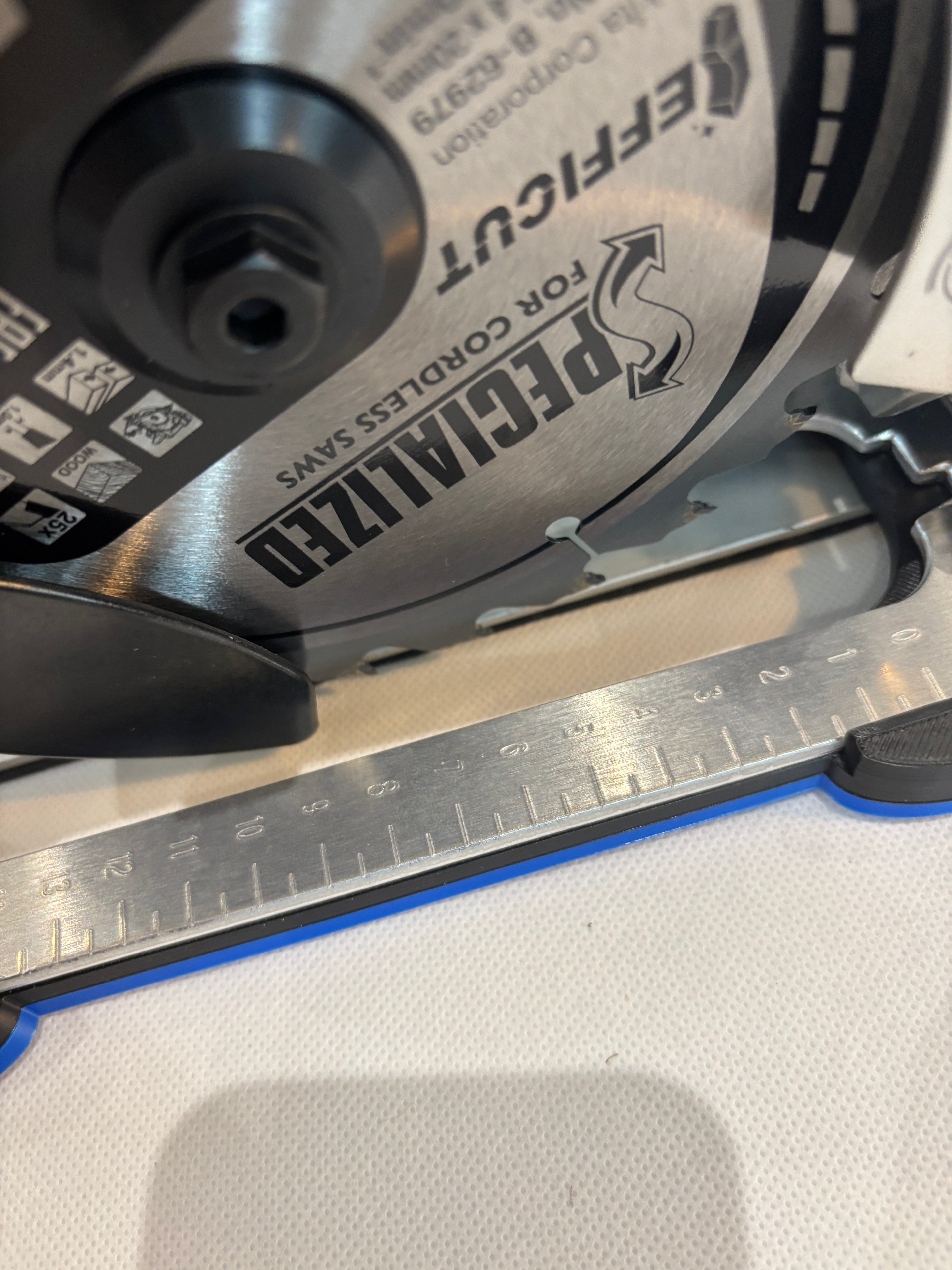 TOOLAX Adaptor Base / Skid plate compatible with Makita DHS660 / XSH04 Circular saw to fit Titan Guide Rail