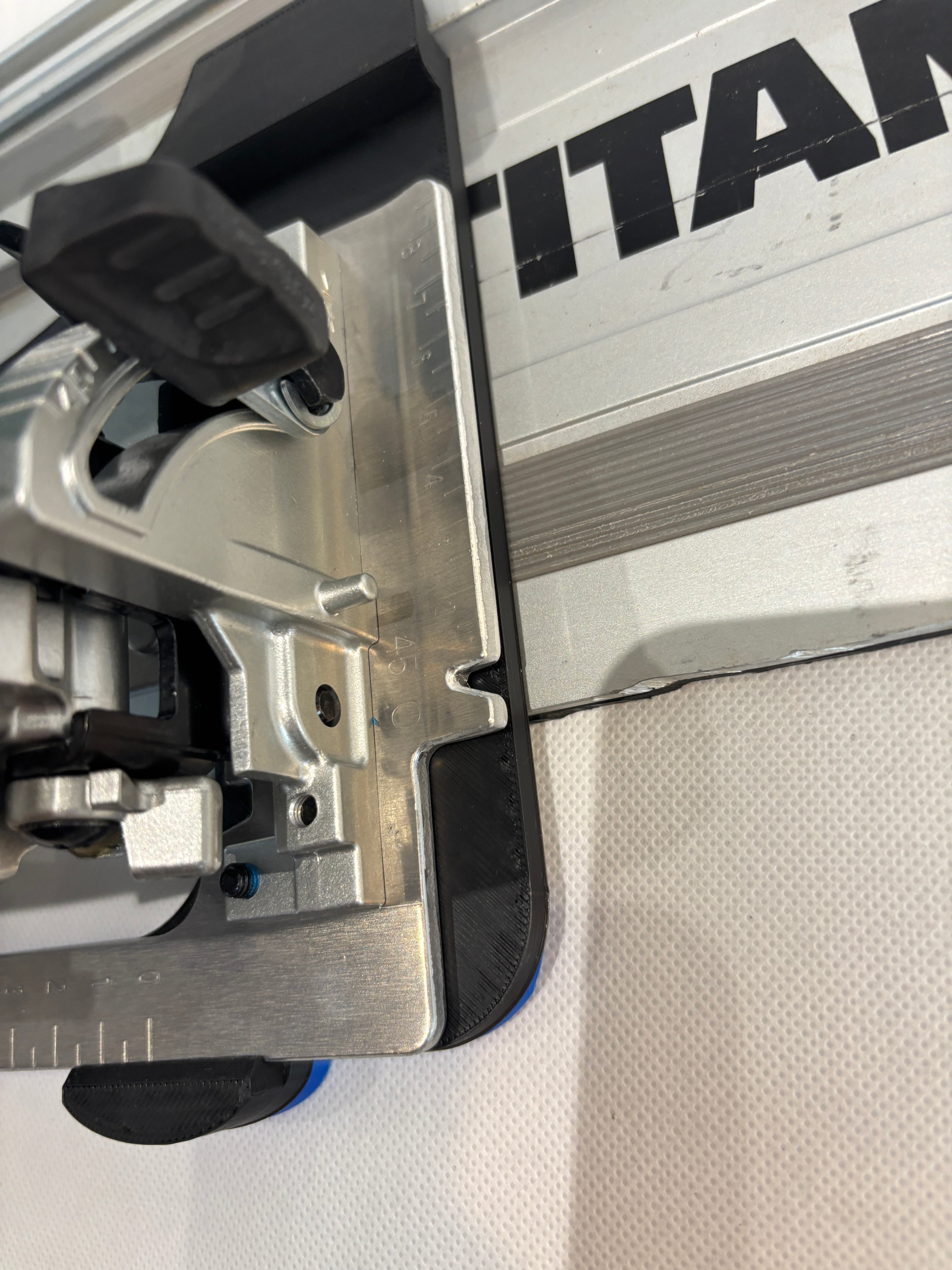 TOOLAX Adaptor Base / Skid plate compatible with Makita DHS660 / XSH04 Circular saw to fit Titan Guide Rail