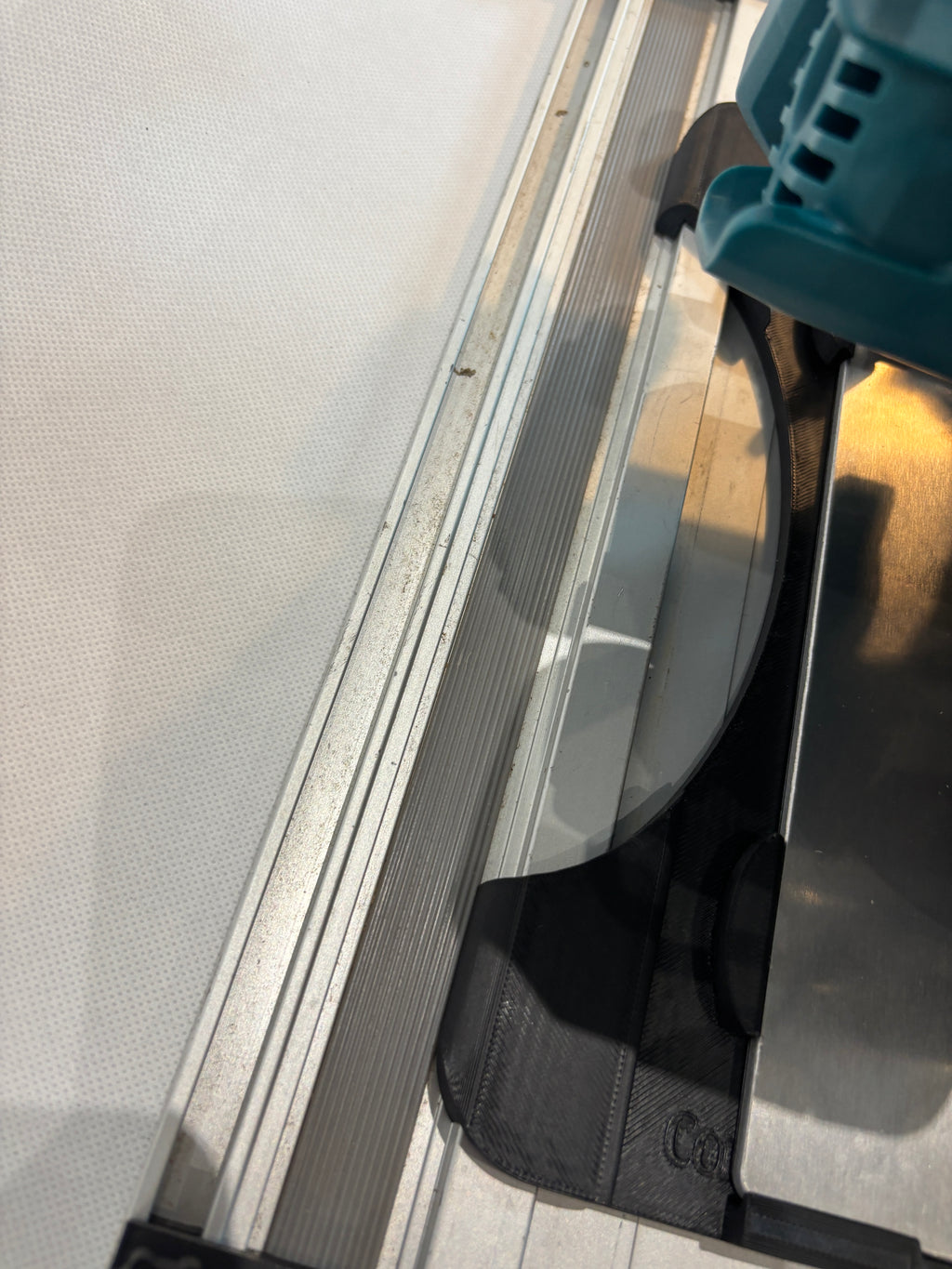 TOOLAX Adaptor Base / Skid plate compatible with Makita DHS660 / XSH04 Circular saw to fit Titan Guide Rail