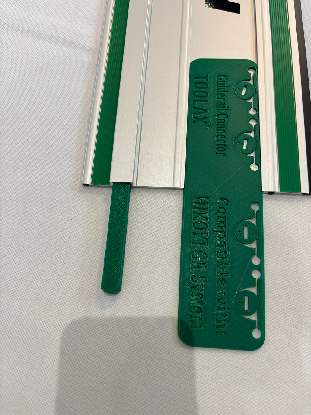 TOOLAX Connector compatible with the Hikoki GR guide rails - Fast, Precise and Secure