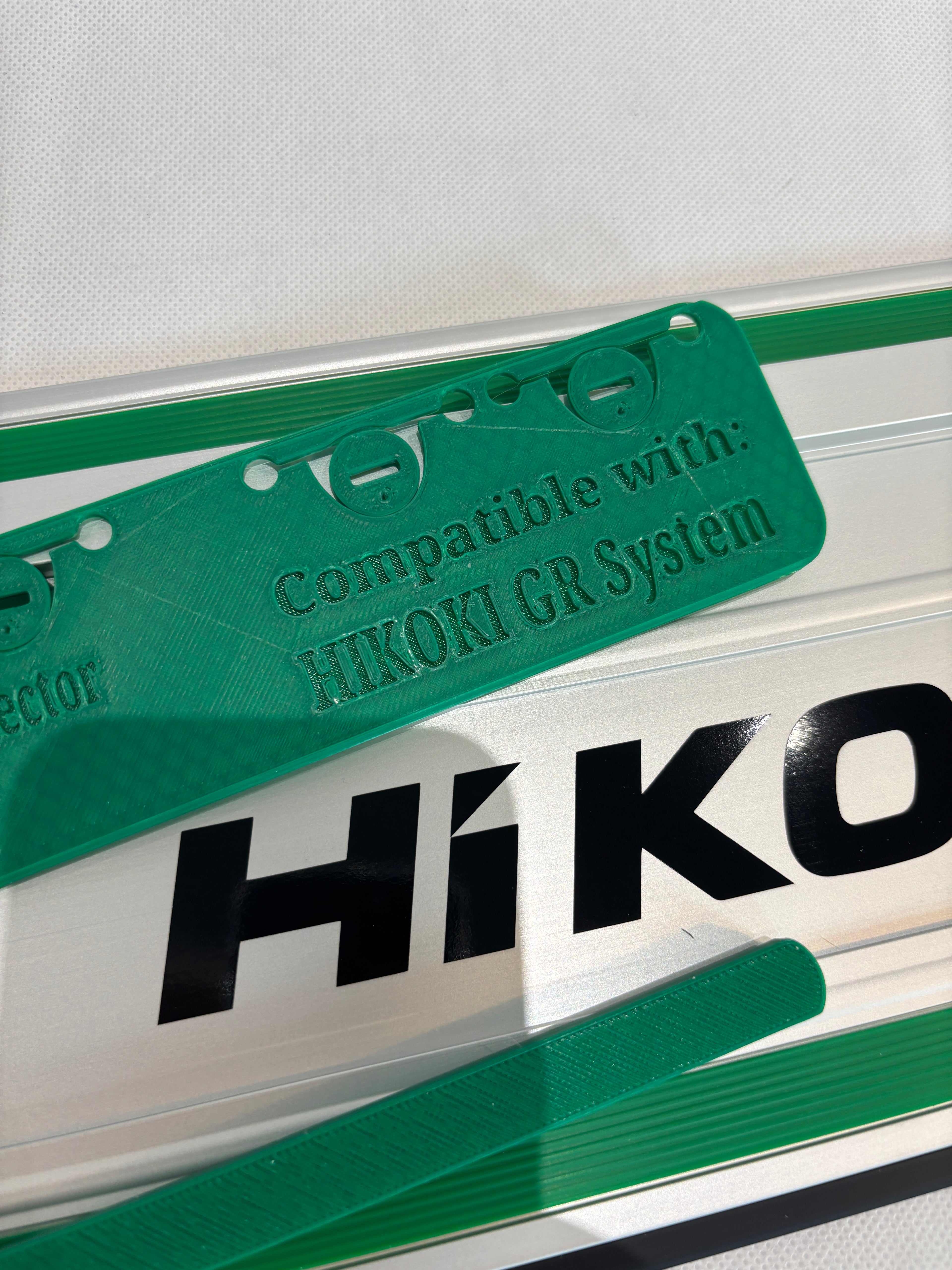 TOOLAX Connector compatible with the Hikoki GR guide rails - Fast, Precise and Secure