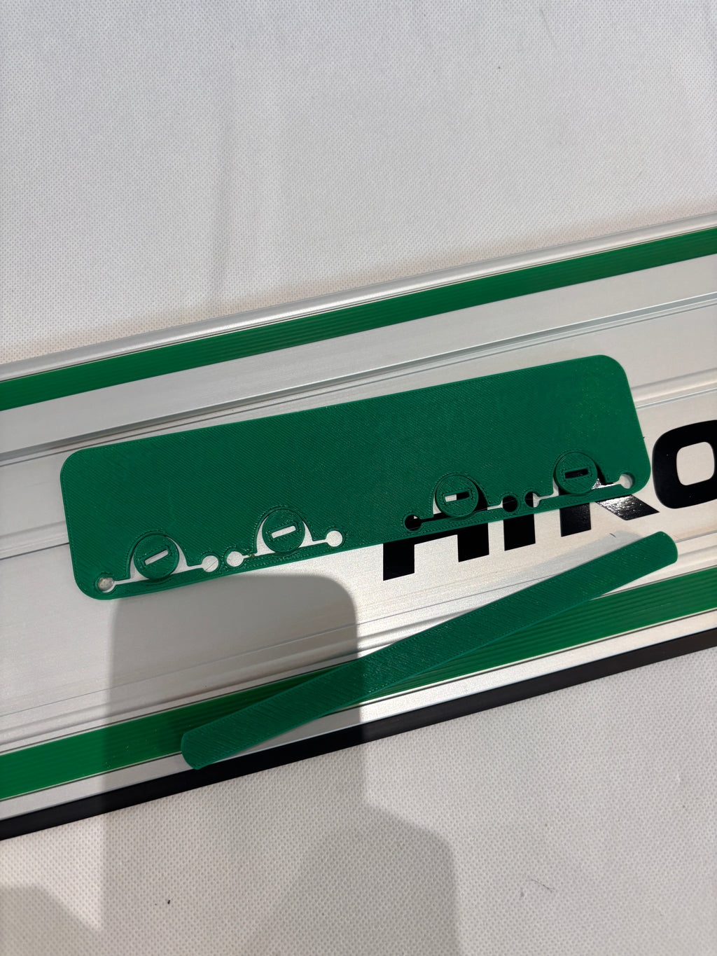 TOOLAX Connector compatible with the Hikoki GR guide rails - Fast, Precise and Secure