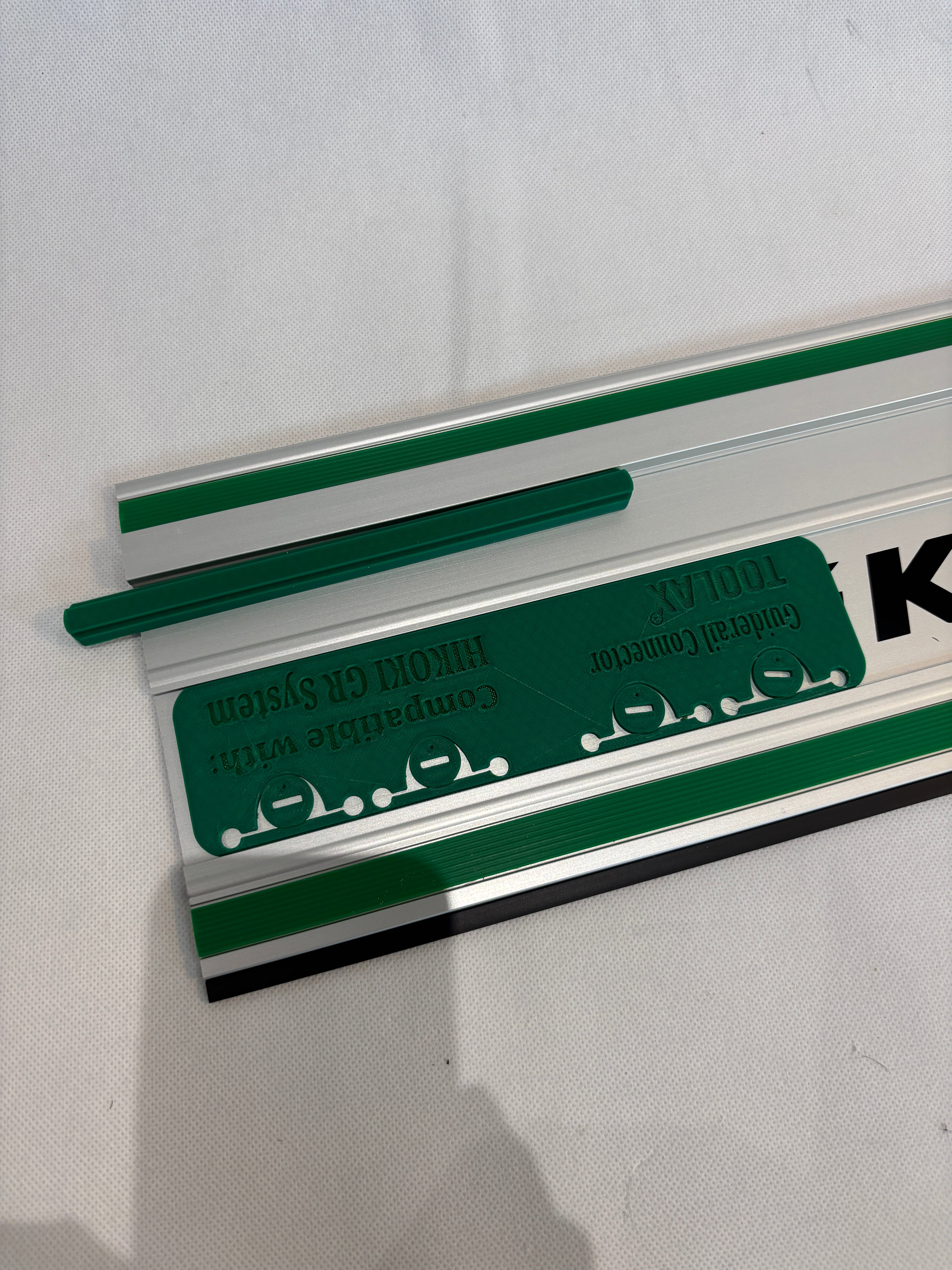 TOOLAX Connector compatible with the Hikoki GR guide rails - Fast, Precise and Secure