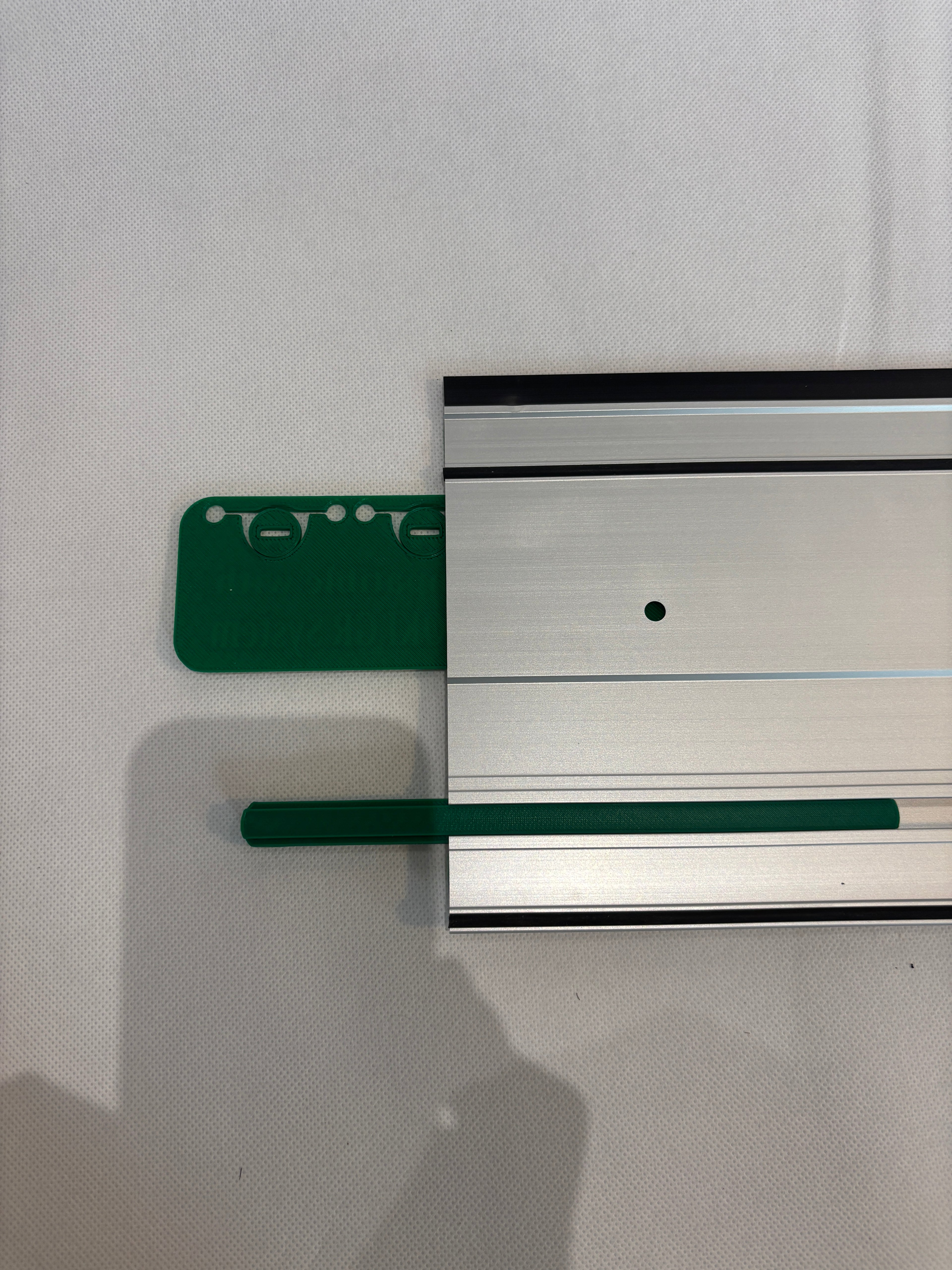 TOOLAX Connector compatible with the Hikoki GR guide rails - Fast, Precise and Secure