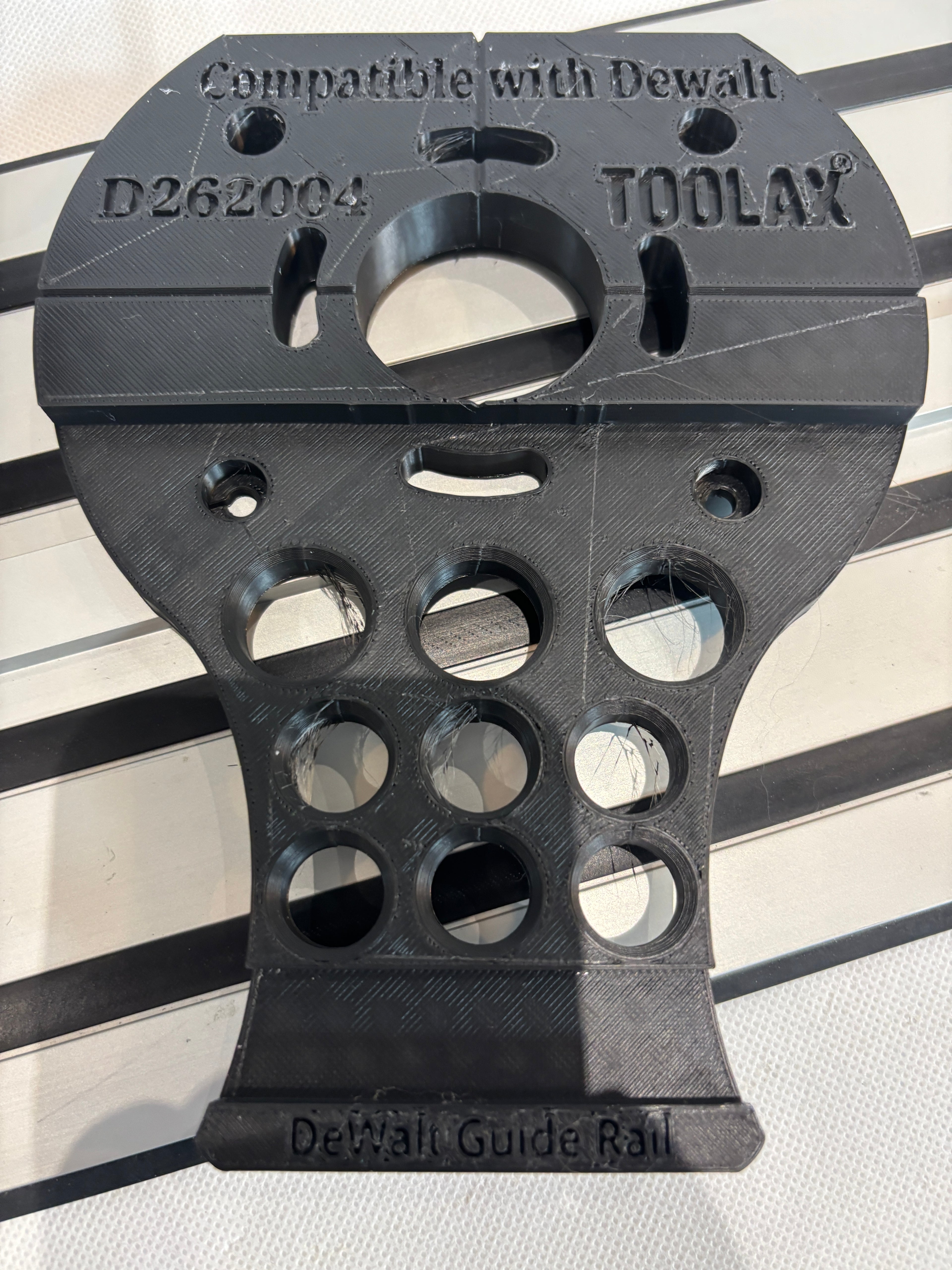 TOOLAX Adaptor to fit Dewalt Guide rail for Dewalt Routers: D26203, D26204 & DCW604