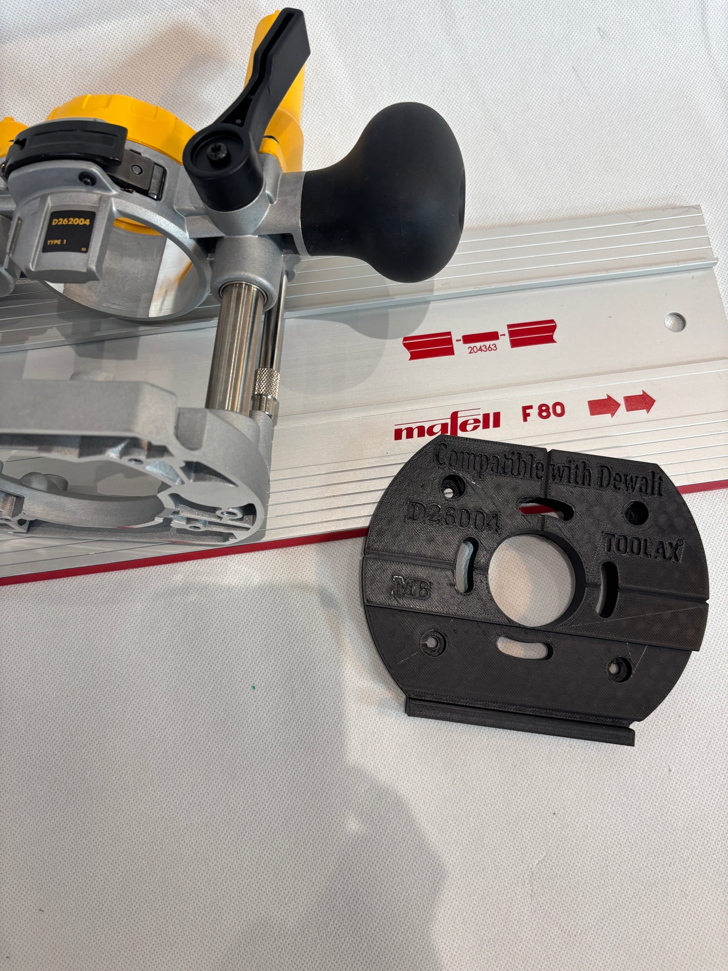 TOOLAX Adaptor to fit Mafell Guide rail for Dewalt Routers: D26203, D26204 & DCW604
