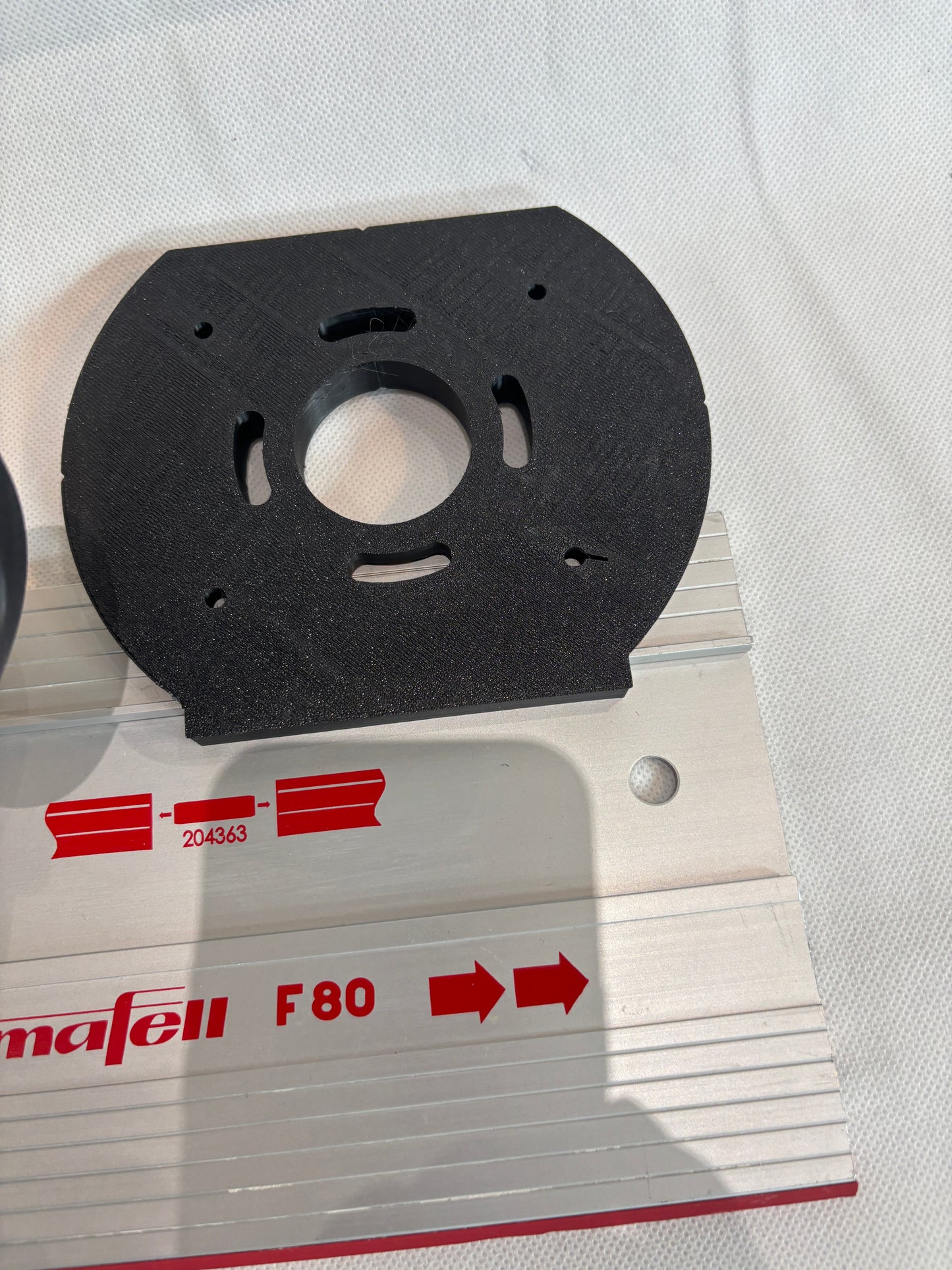 TOOLAX Adaptor to fit Mafell Guide rail for Dewalt Routers: D26203, D26204 & DCW604