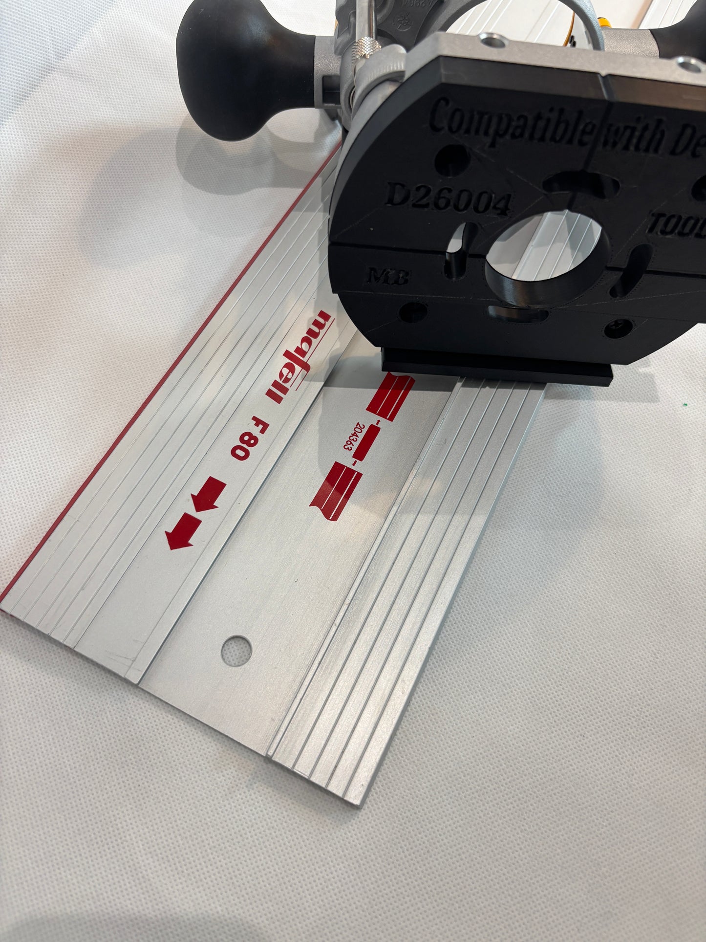 TOOLAX Adaptor to fit Mafell Guide rail for Dewalt Routers: D26203, D26204 & DCW604