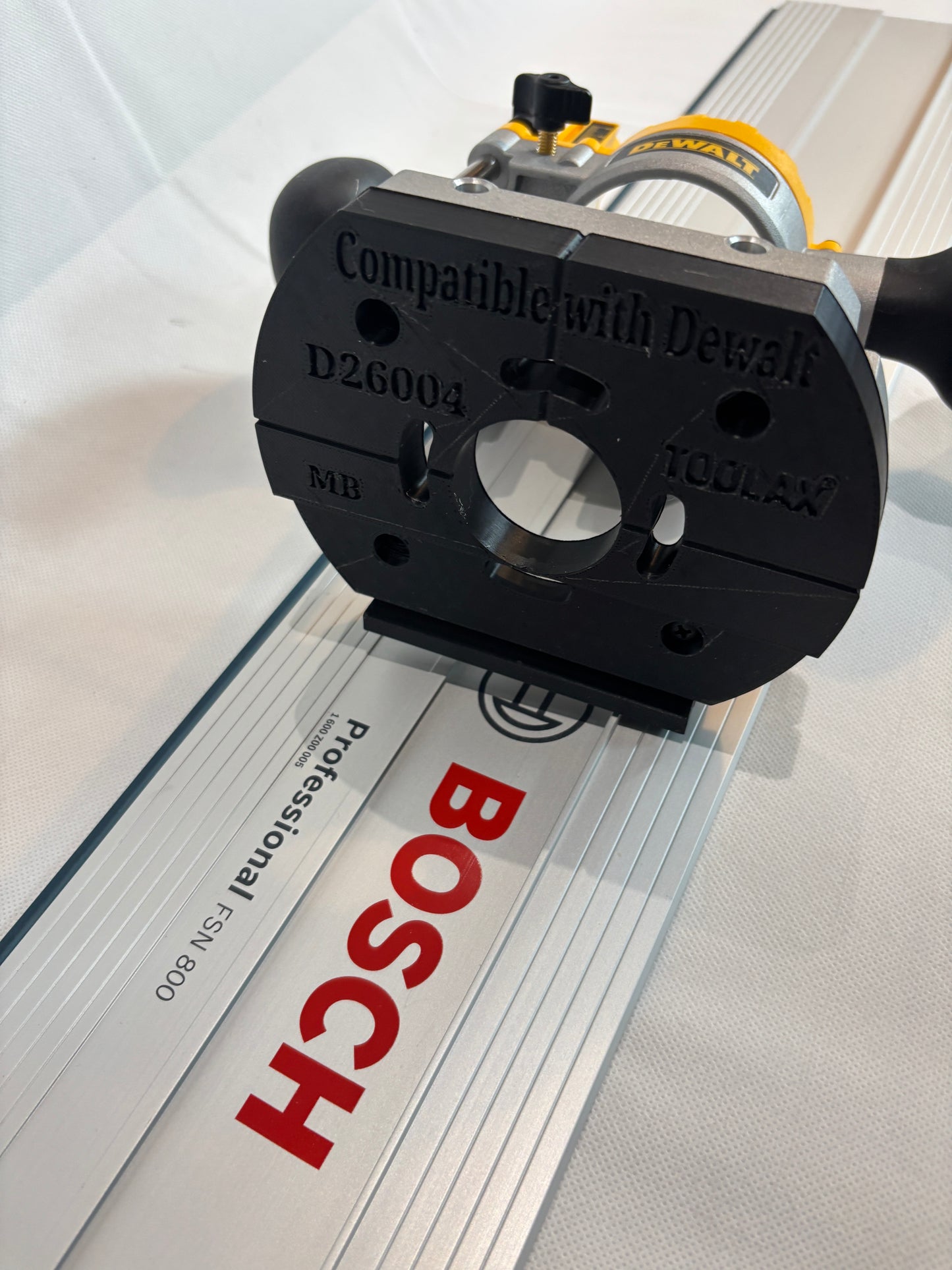 TOOLAX Adaptor to fit Bosch Guide rail for Dewalt Routers: D26203, D26204 & DCW604