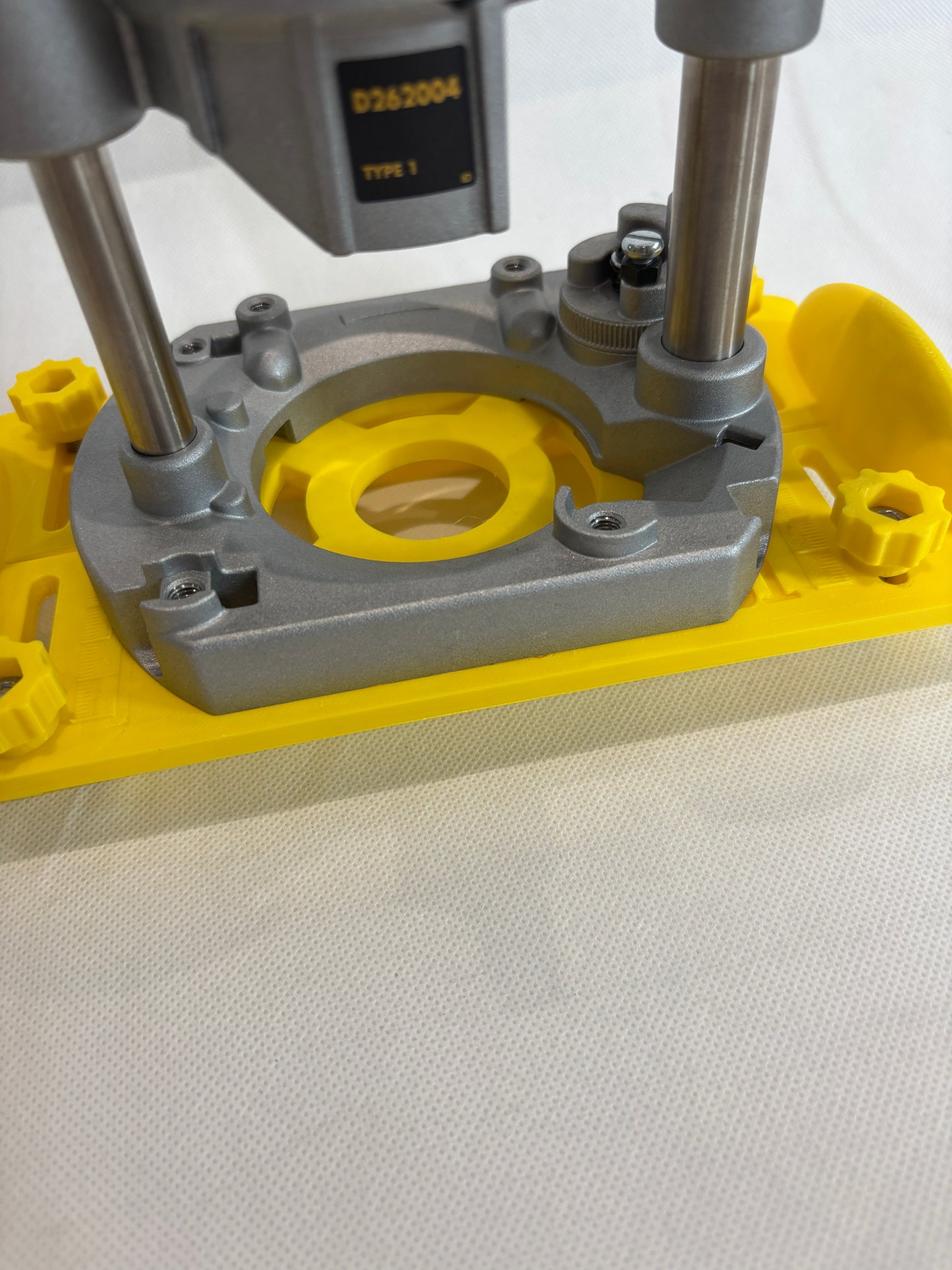 TOOLAX Adaptor for Dewalt D2604 D26203 DCW604 Router Plunge Base Adaptor 262004 to Jig for making mortises / slot mortises / grooves