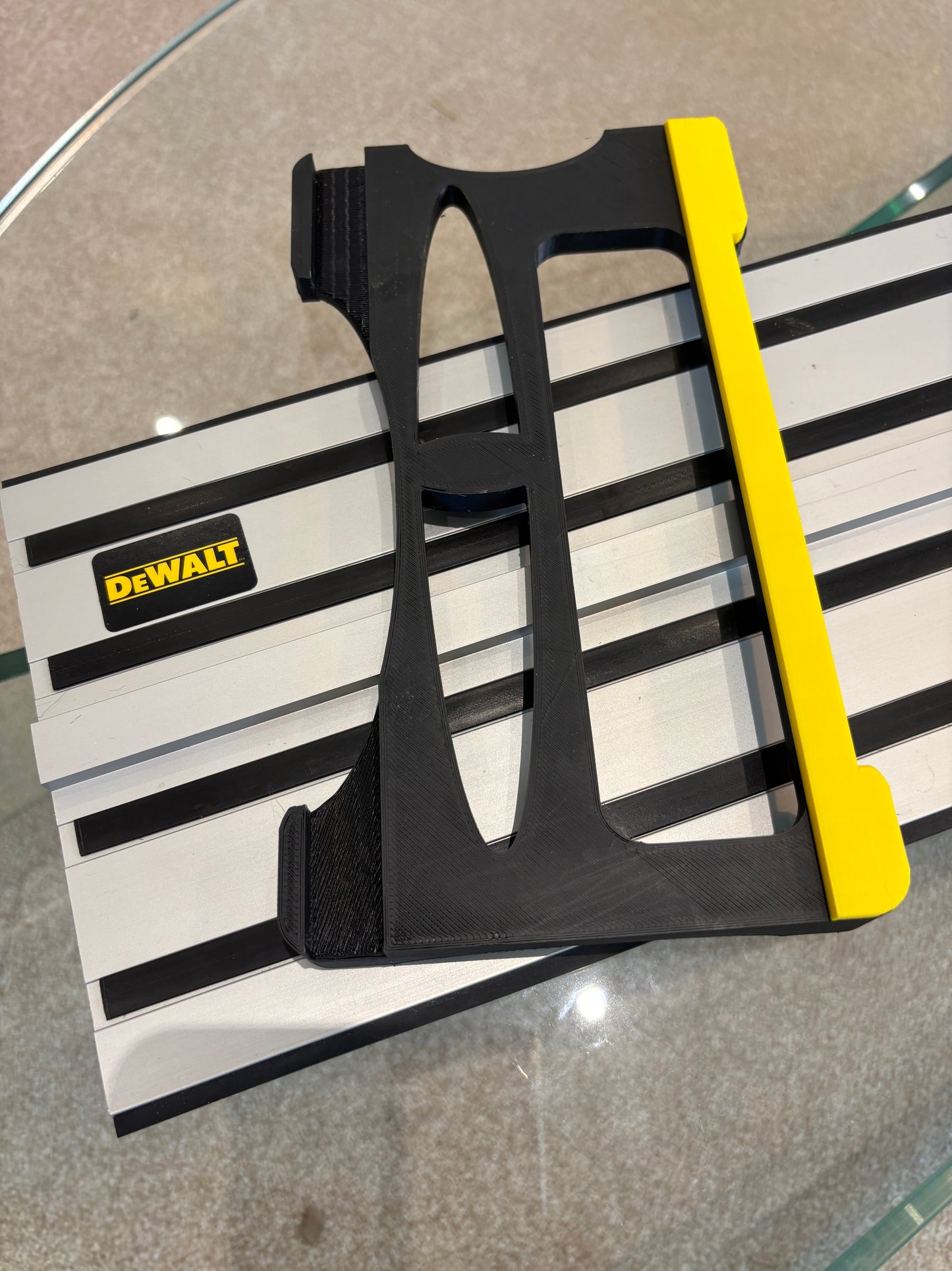 TOOLAX Adaptor / Slik plate / Shoe Compatible with the Dewalt DW935 Circular Saw to fit Dewalt Guide rail
