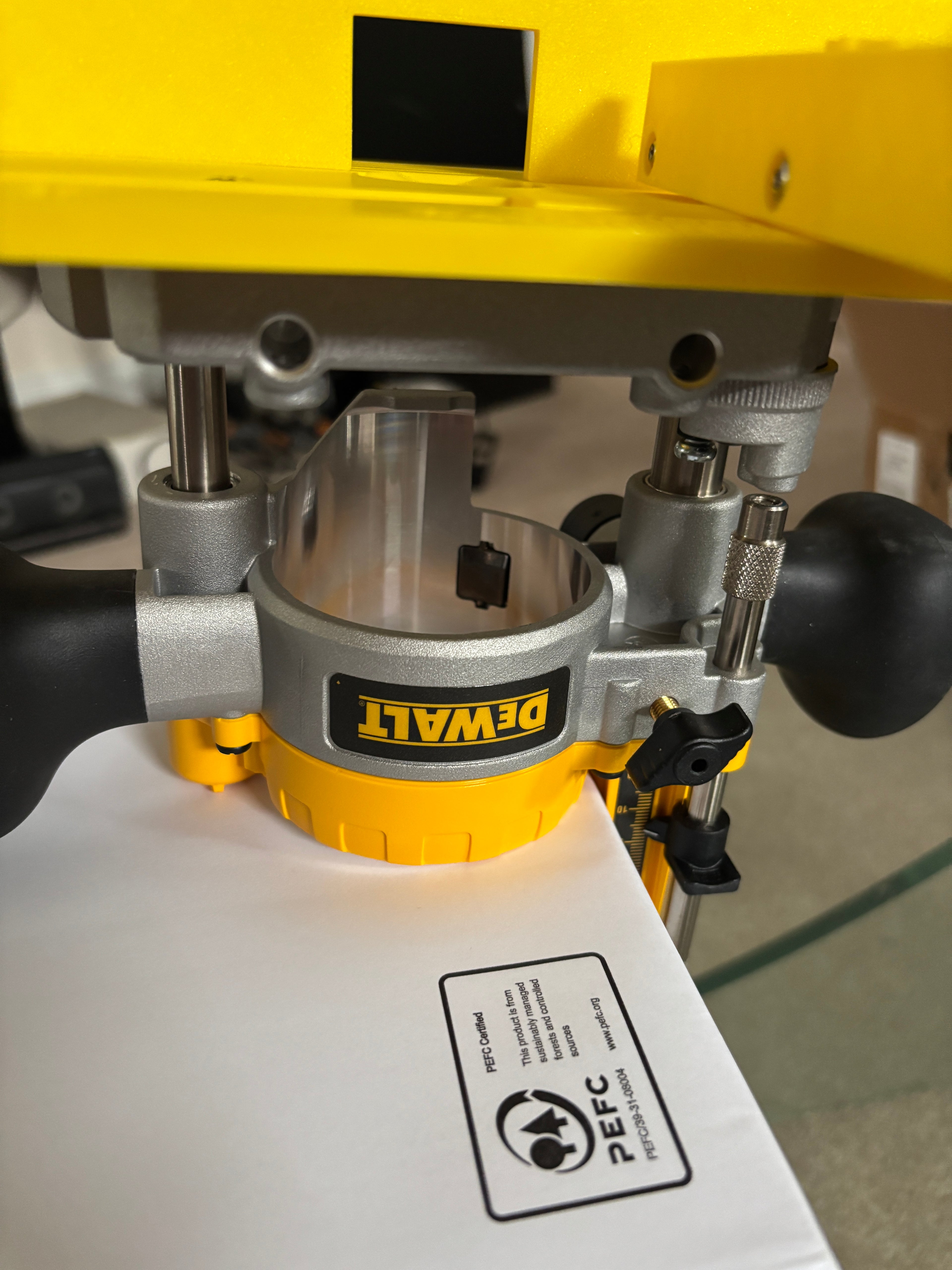 TOOLAX Mini Bench Top Router Table with Angle/Fence Guide for Dewalt DCW604 D26203 D26204 via D262004 Plunge Base