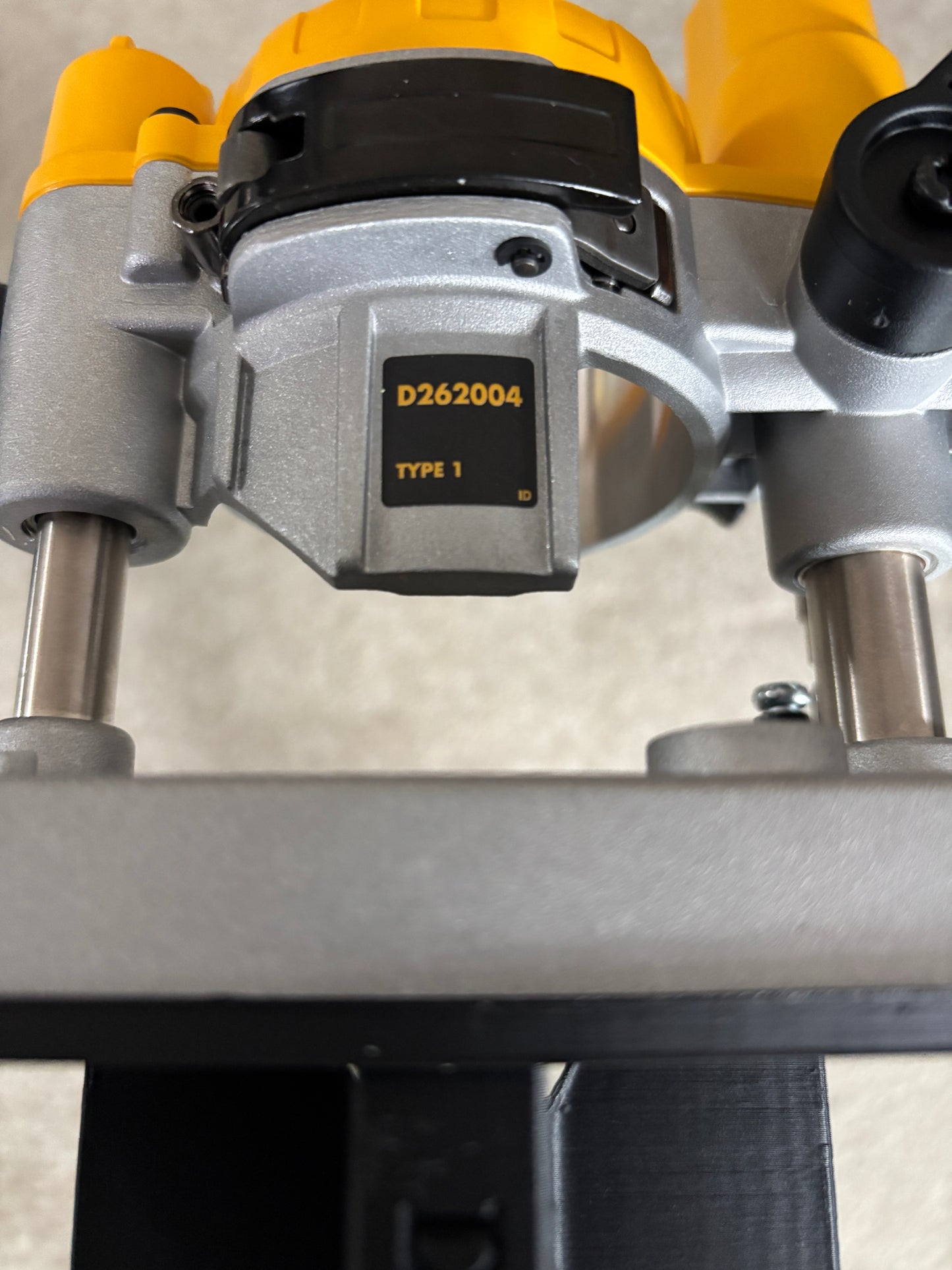 TOOLAX Edge banding attachment for Dewalt routers DCW604 D26203 D26204 via D262004 Plunge Base attachment